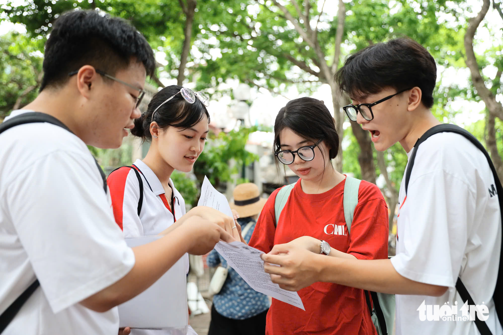 Bài giải môn địa lý thi tốt nghiệp THPT 2025 - Ảnh 1.