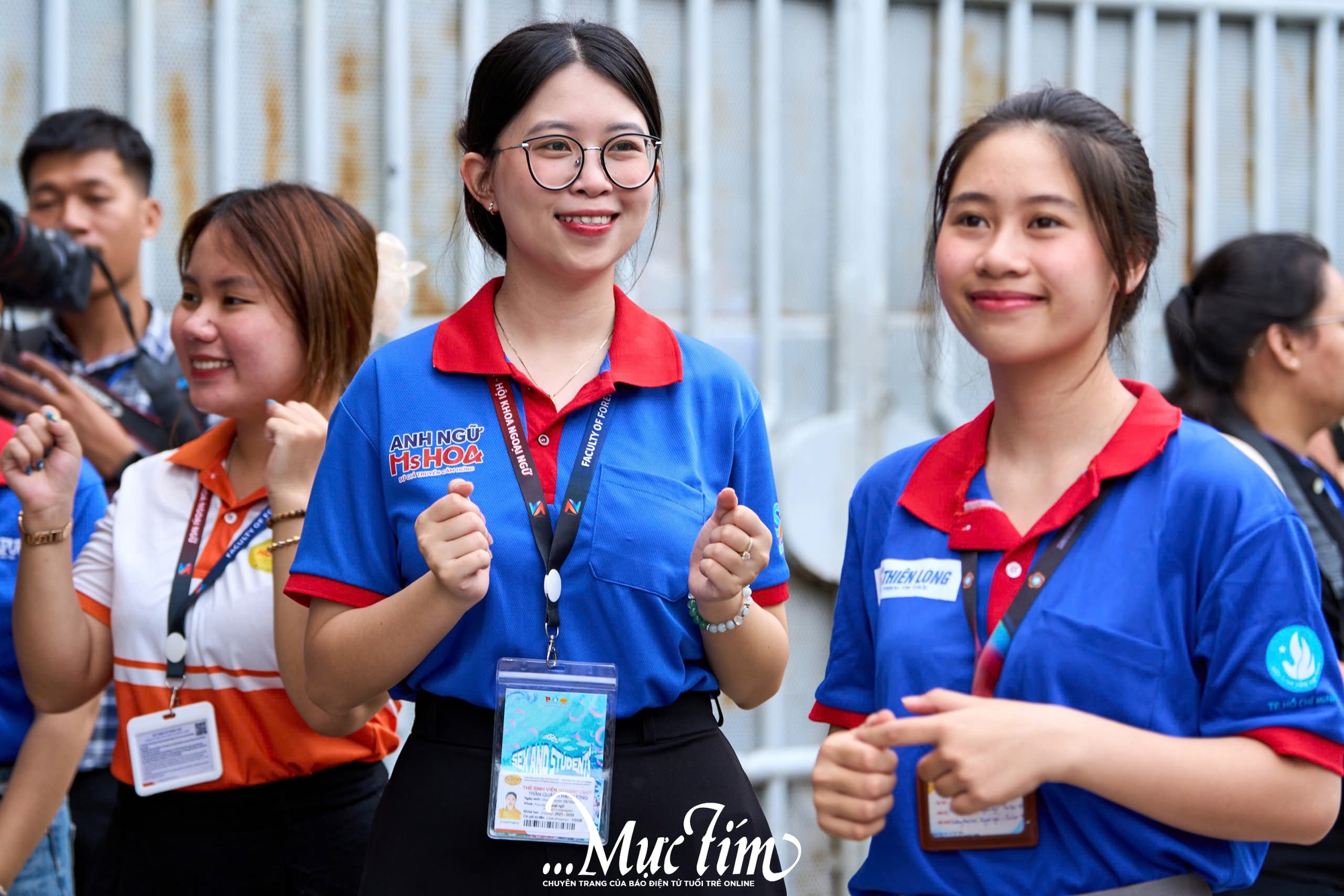 Tạm biệt mùa thi tốt nghiệp THPT 2025: Mùa thi đong đầy cảm xúc - Ảnh 18.