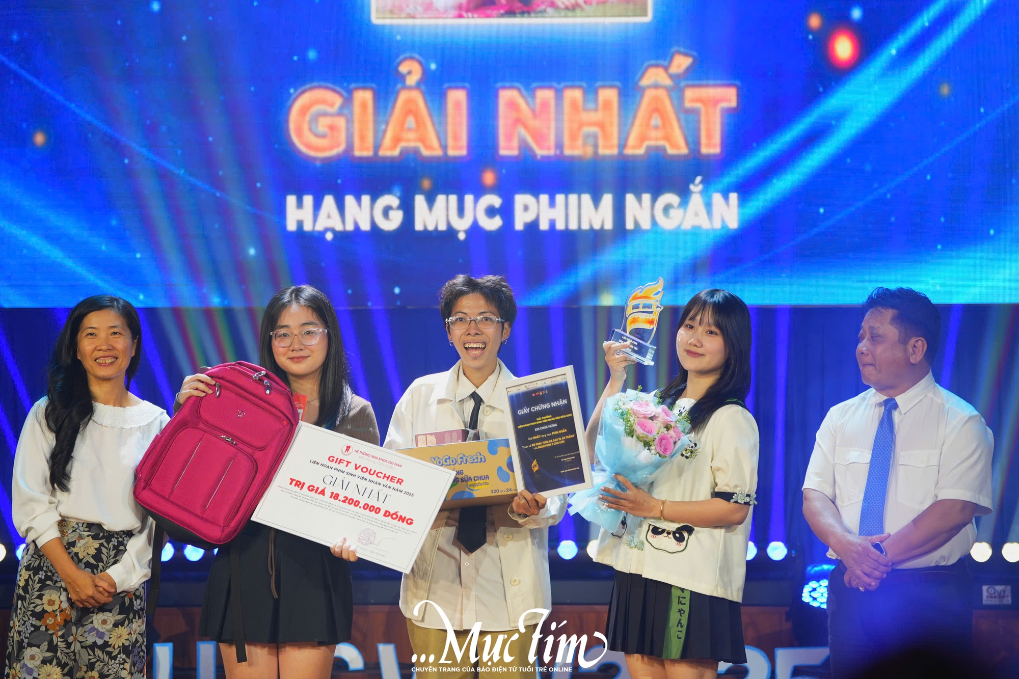 Liên hoan phim sinh viên Nhân văn 2025: Thổi bùng giấc mơ truyền hình, điện ảnh - Ảnh 13.