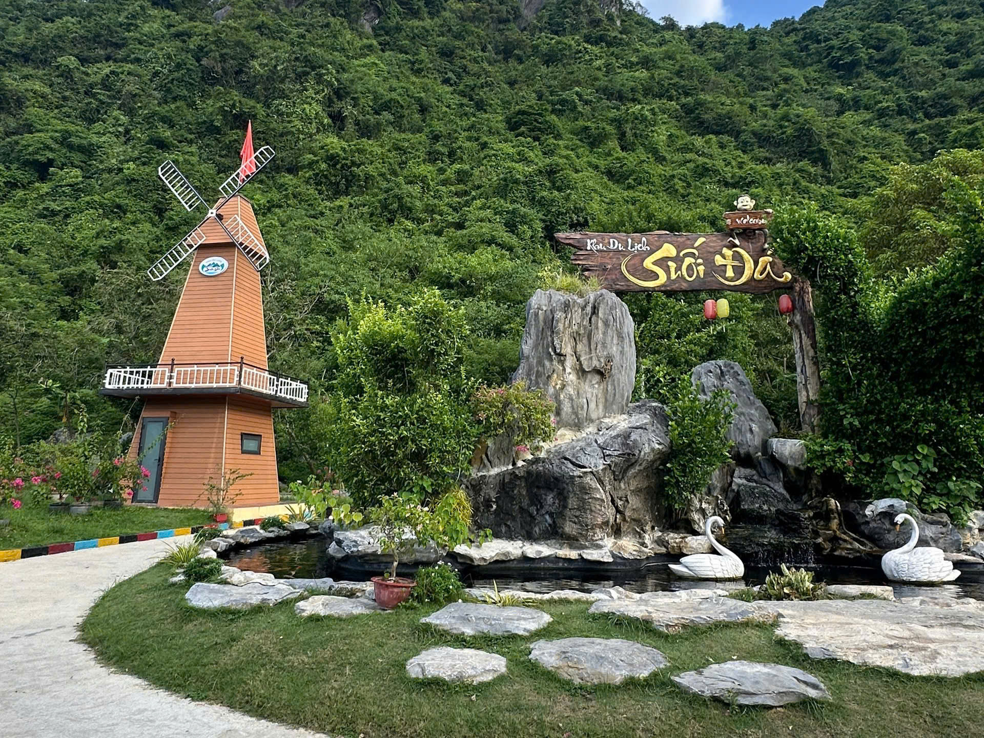 Gợi ý địa điểm du lịch Quảng Bình mùa hè này - Ảnh 4.