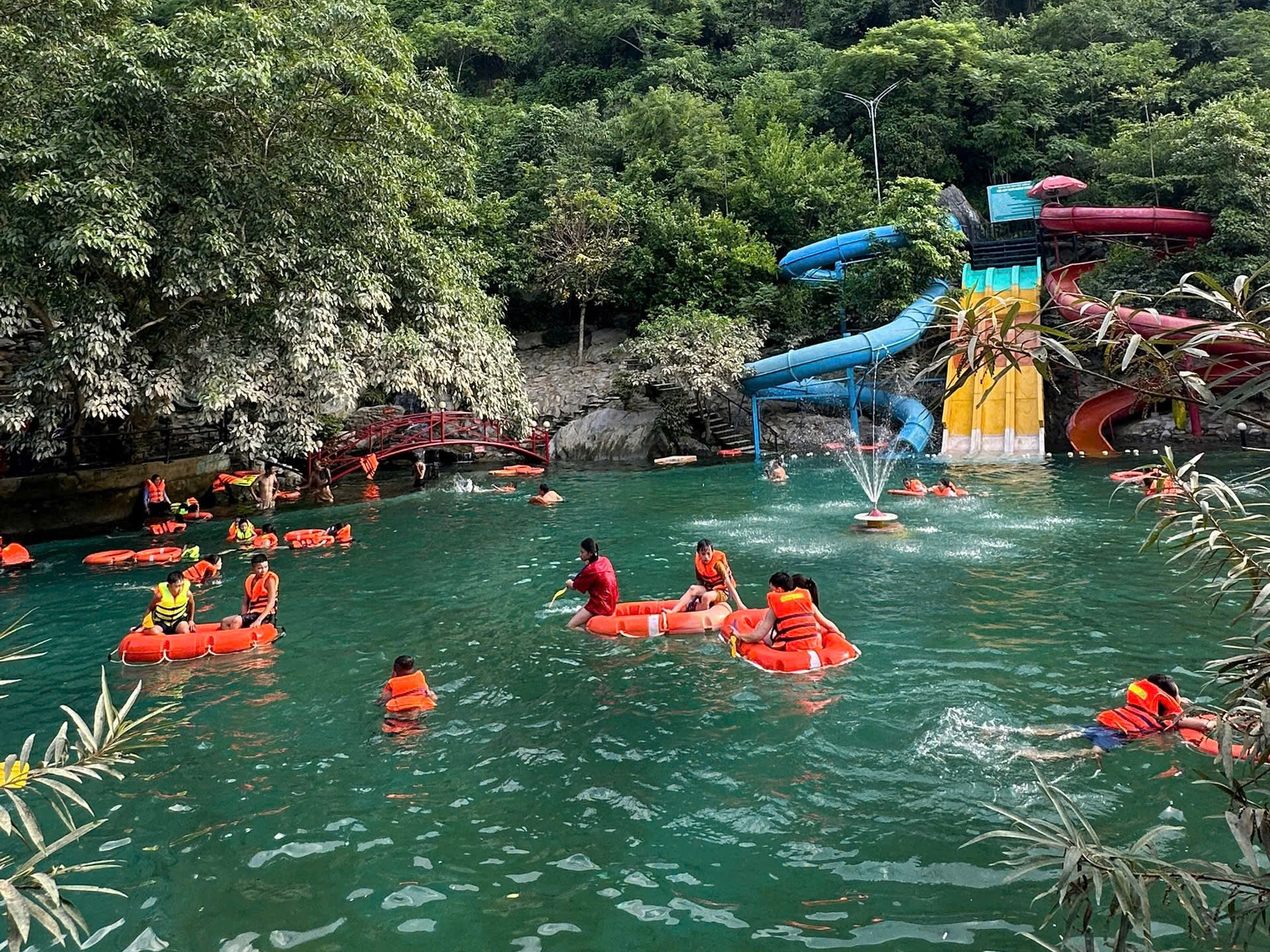 Gợi ý địa điểm du lịch Quảng Bình mùa hè này - Ảnh 5.