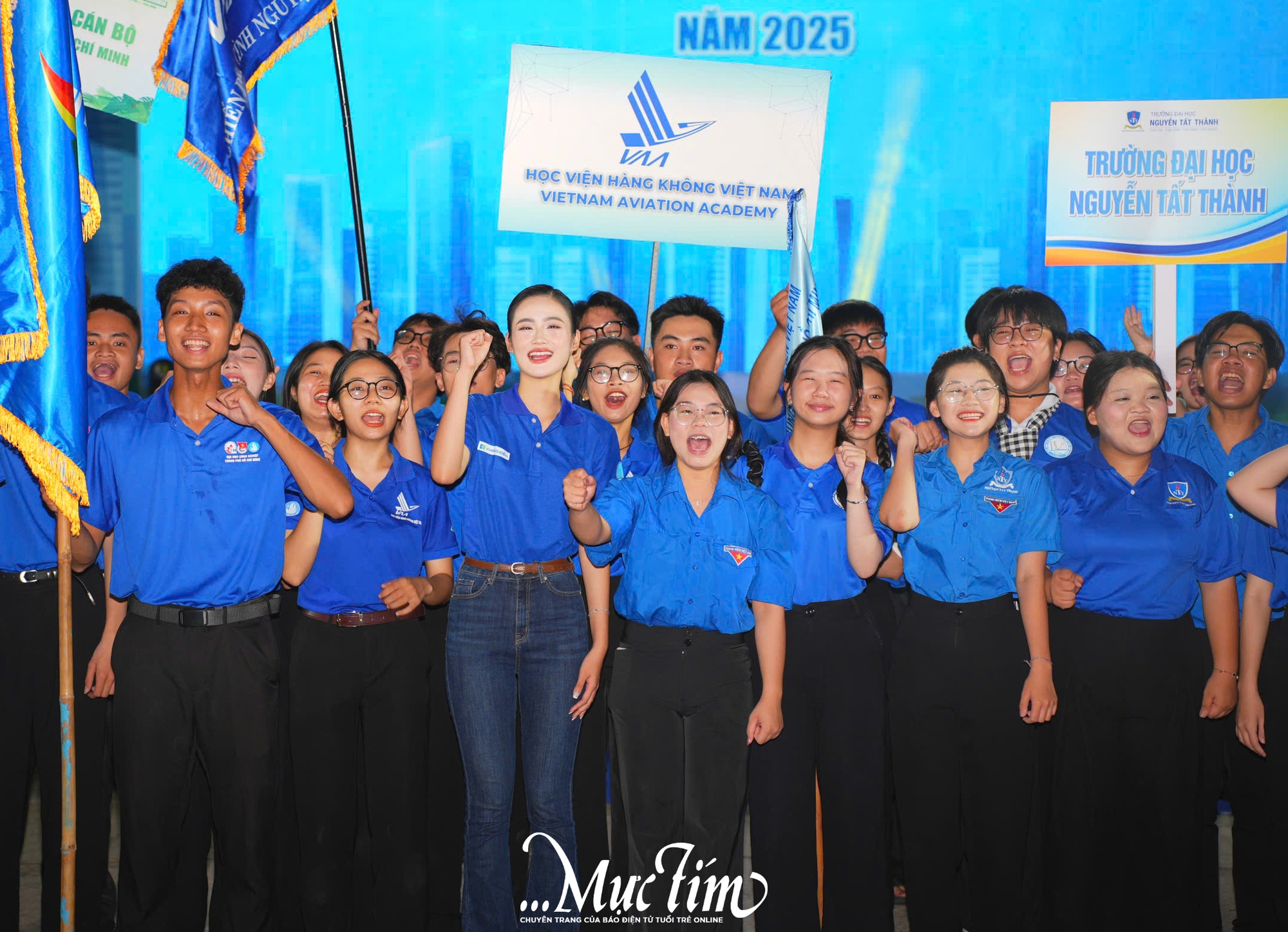 Phương Mỹ Chi và các hoa, á hậu "cháy hết mình" với Mùa hè xanh- Ảnh 11.
