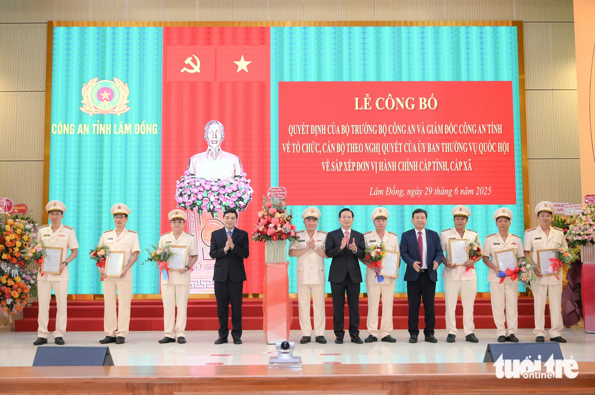 Công an tỉnh Lâm Đồng, Đồng Tháp công bố các quyết định về công tác cán bộ - Ảnh 4.