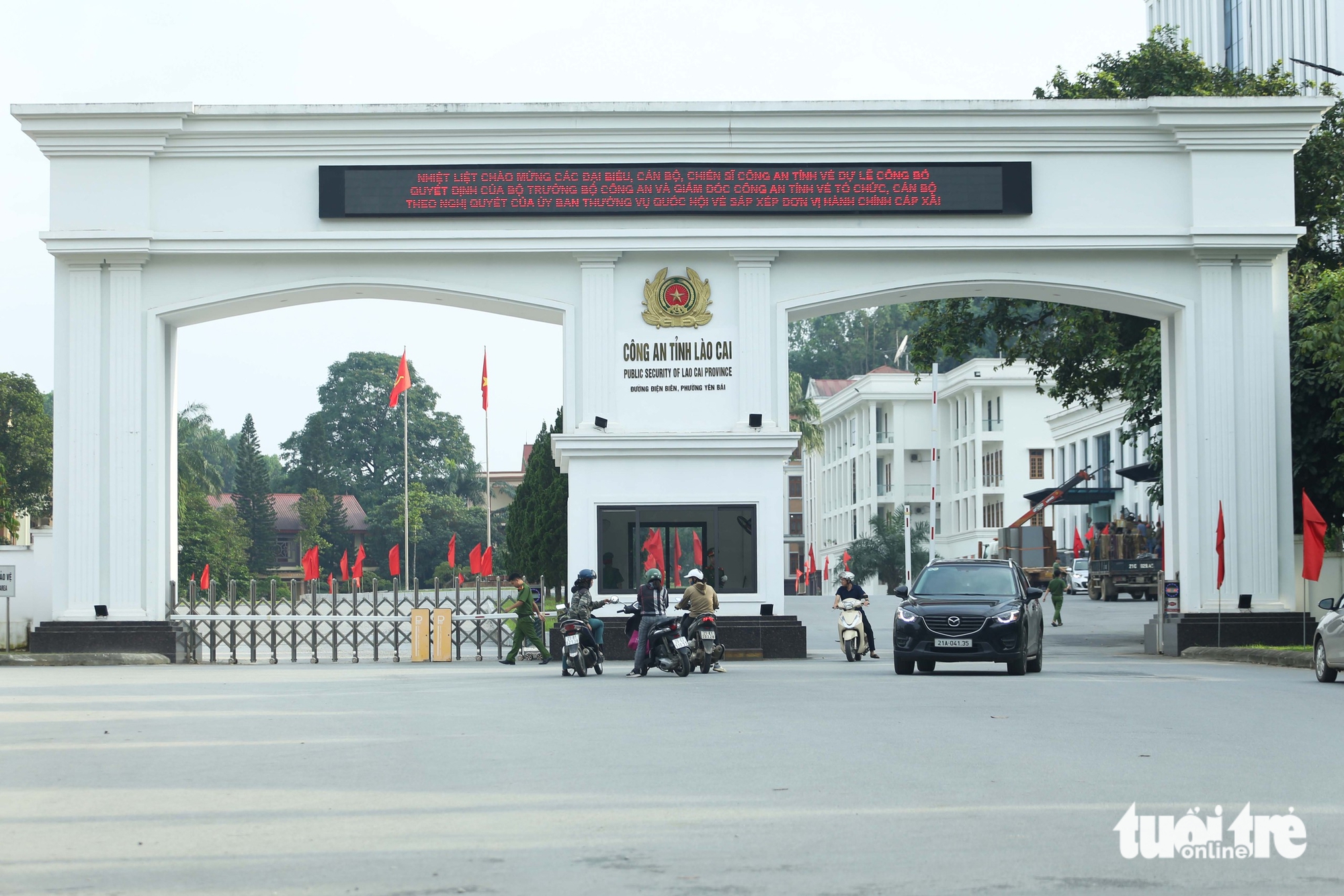 Lào Cai - Ảnh 12.