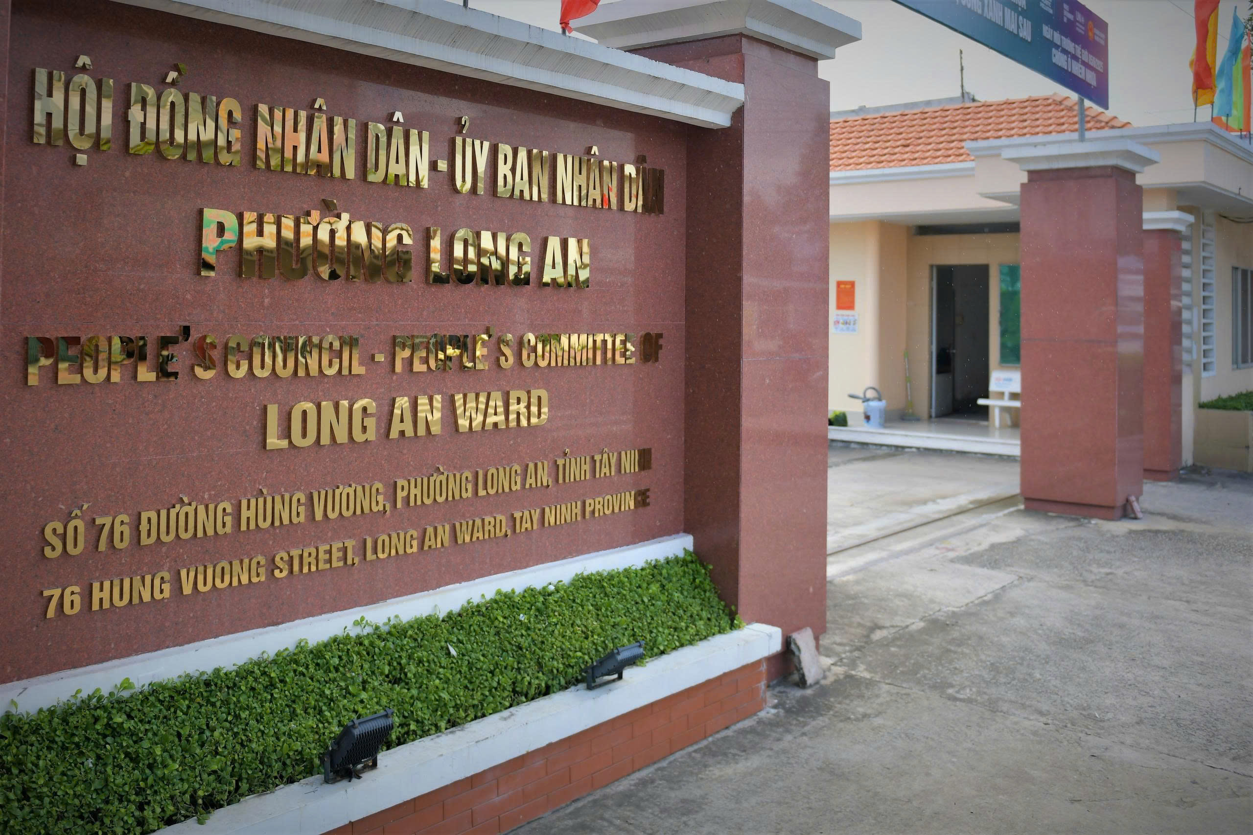 Phường Long An - trung tâm tỉnh Tây Ninh mới đã gắn bảng tên - Ảnh 1.