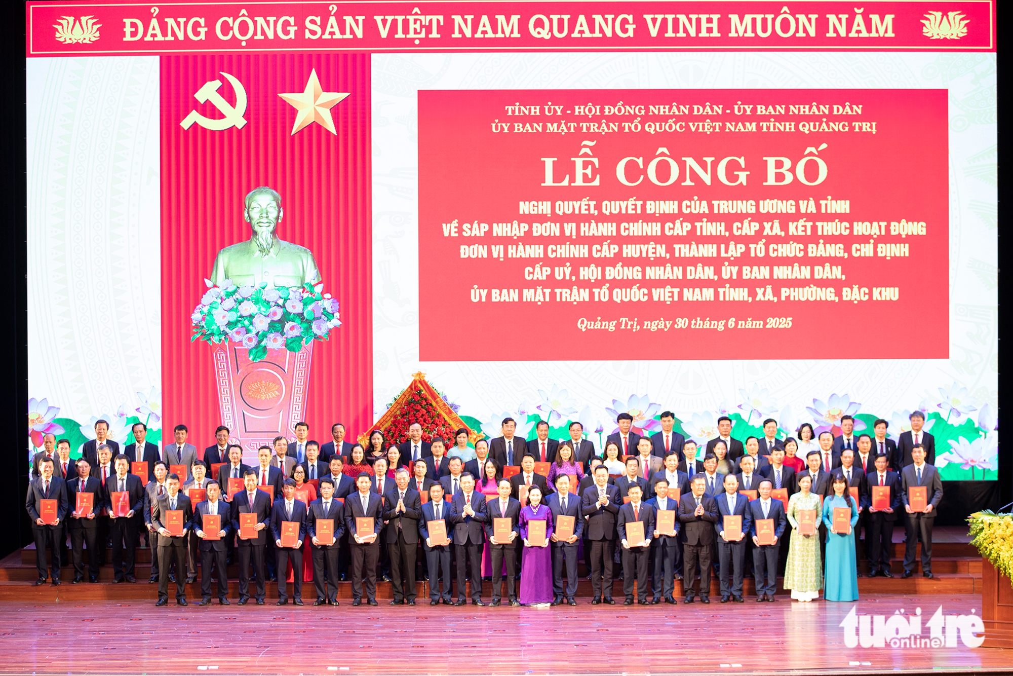 Xem danh sách bí thư 78 xã, phường, đặc khu của tỉnh Quảng Trị - Ảnh 3.