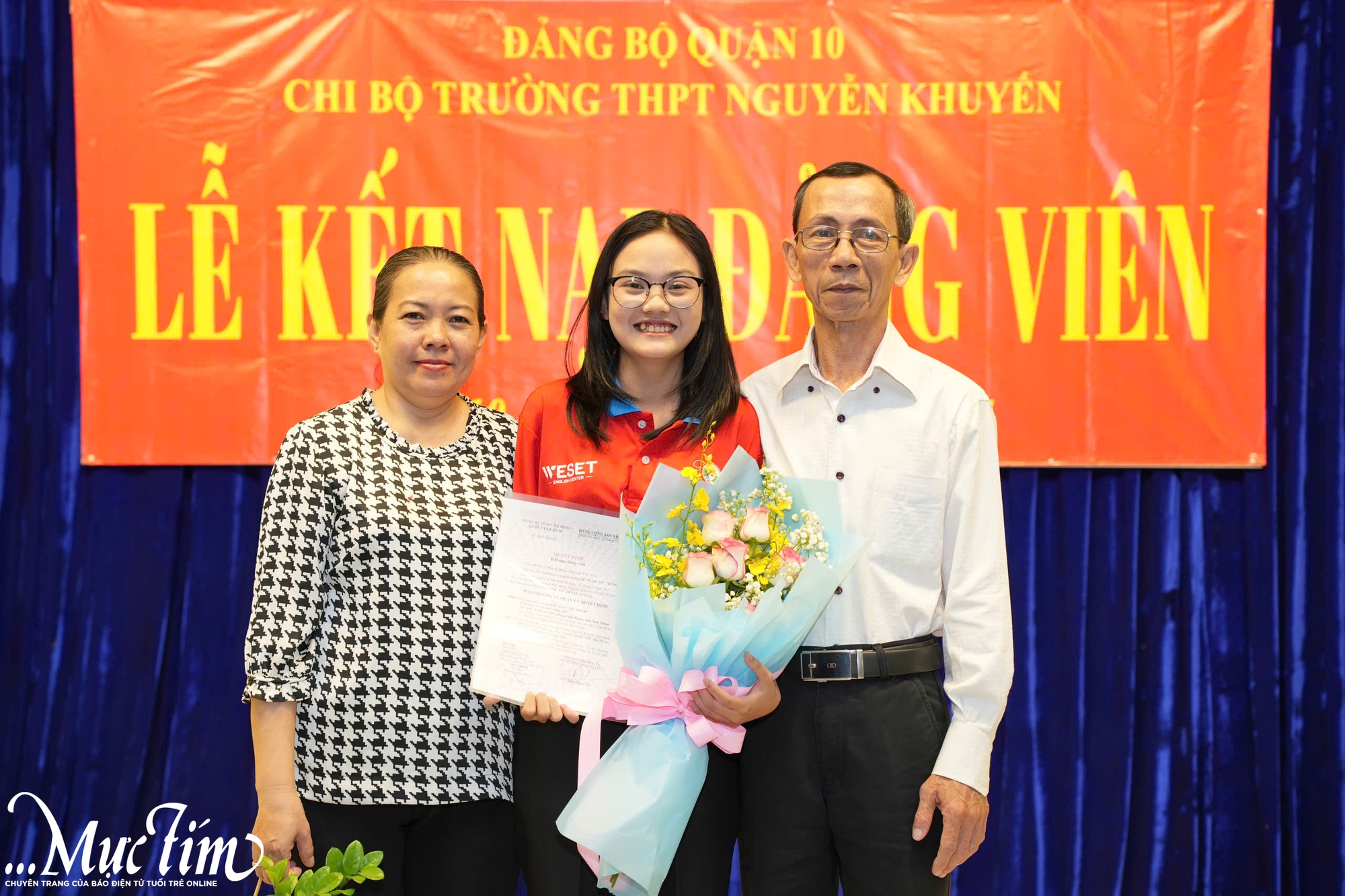 Nữ sinh Trường THPT Nguyễn Khuyến được kết nạp Đảng ở tuổi 18 - Ảnh 4.