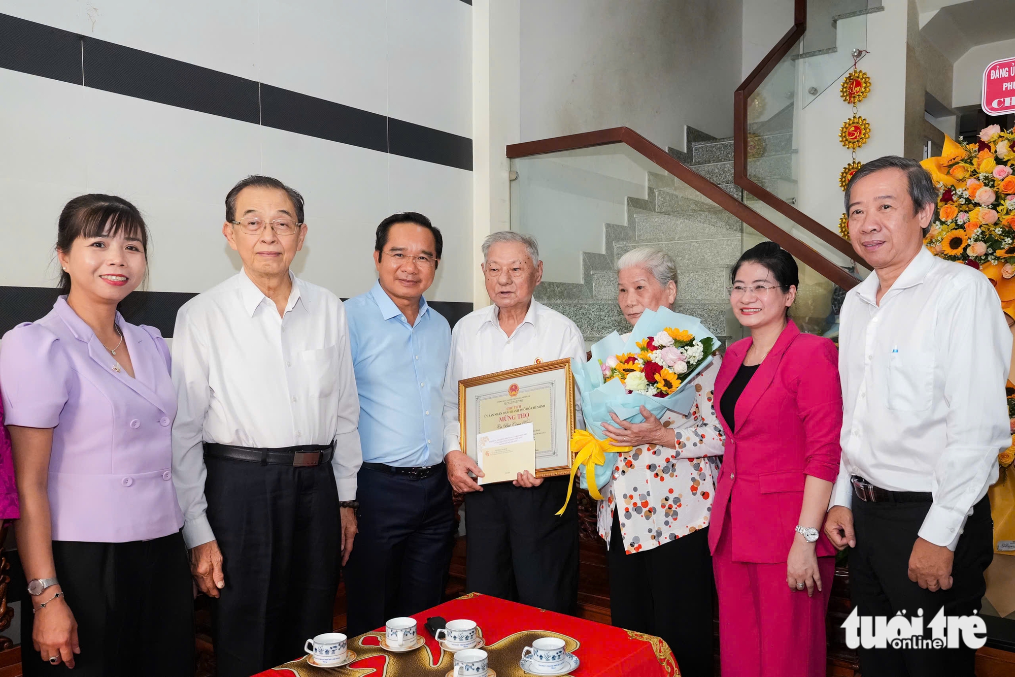 người cao tuổi - Ảnh 1.