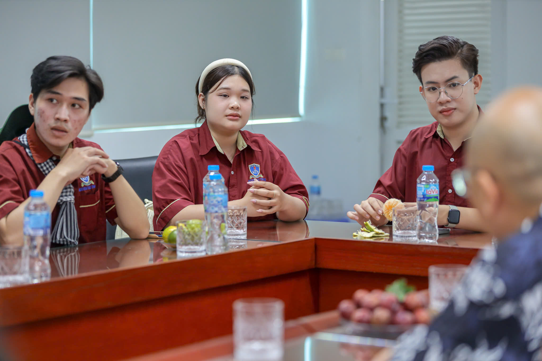 Sinh viên học làm báo bằng trải nghiệm, 'mài đũng quần' ngoài hiện trường - Ảnh 5. Đại học Nguyễn Tất Thành - Ảnh 4.