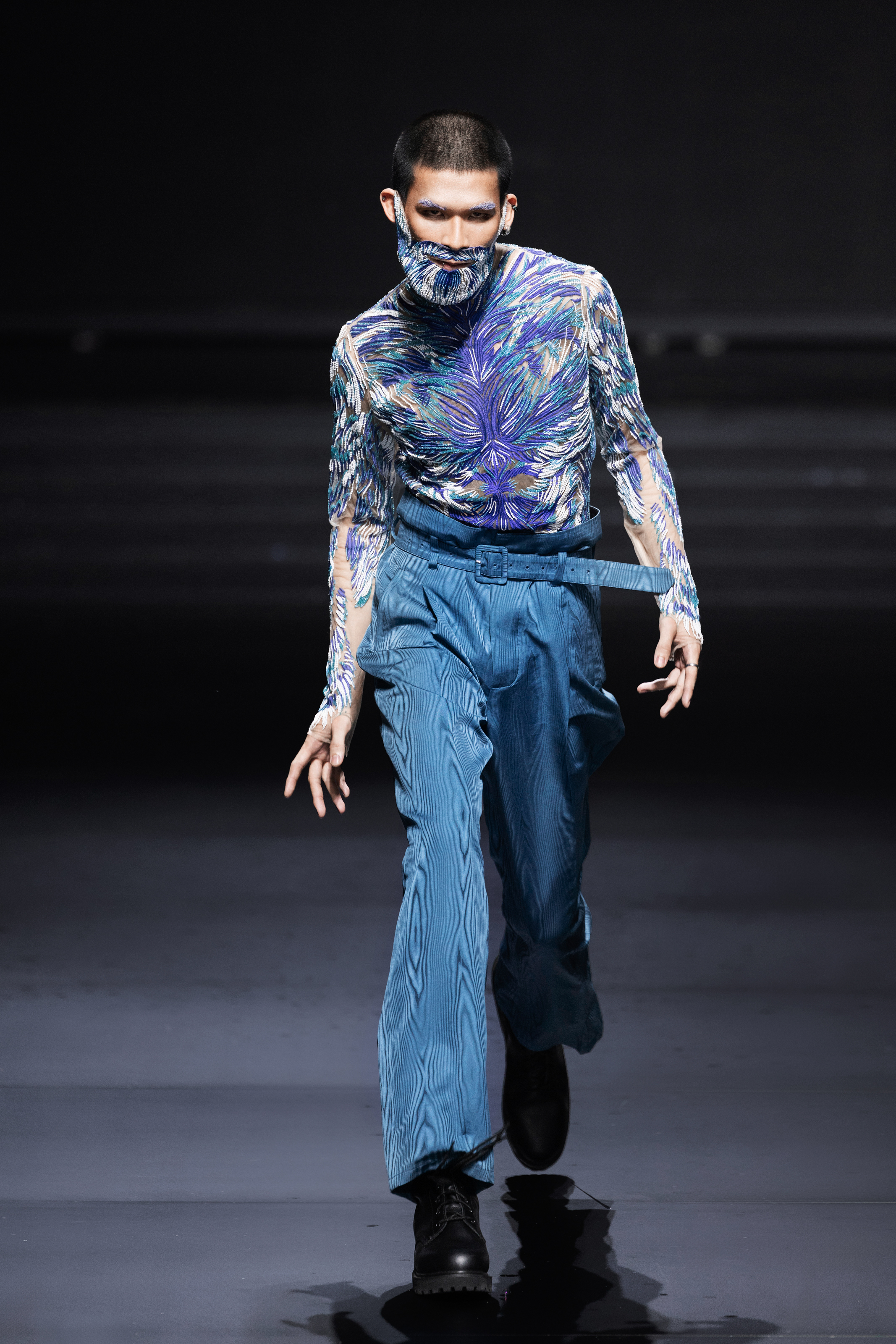 'Vở diễn thời trang' đặc sắc của nhà thiết kế Haute Couture Julien Fournié - Ảnh 5. Haute Couture - Ảnh 5.