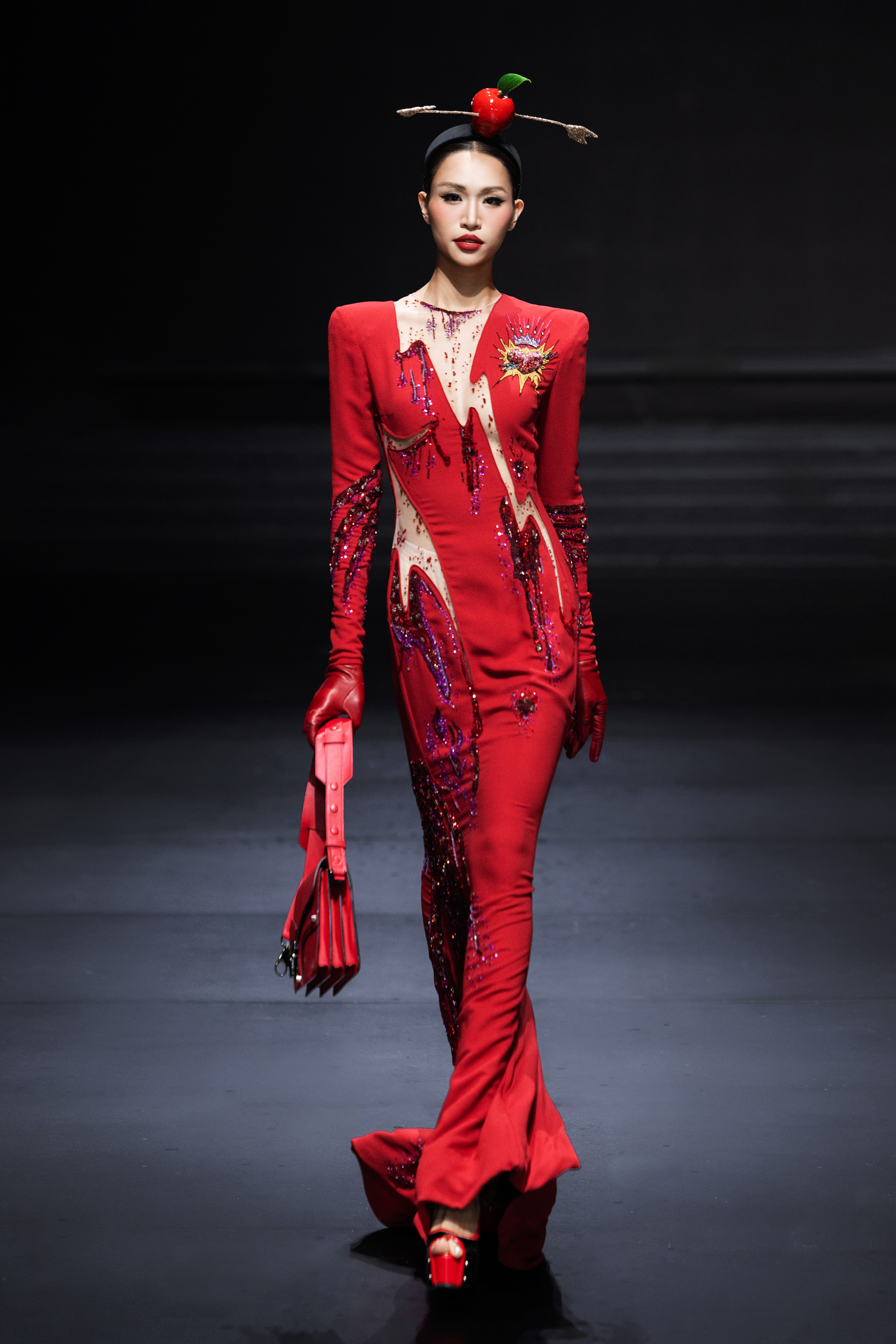 'Vở diễn thời trang' đặc sắc của nhà thiết kế Haute Couture Julien Fournié - Ảnh 7. Haute Couture - Ảnh 7.