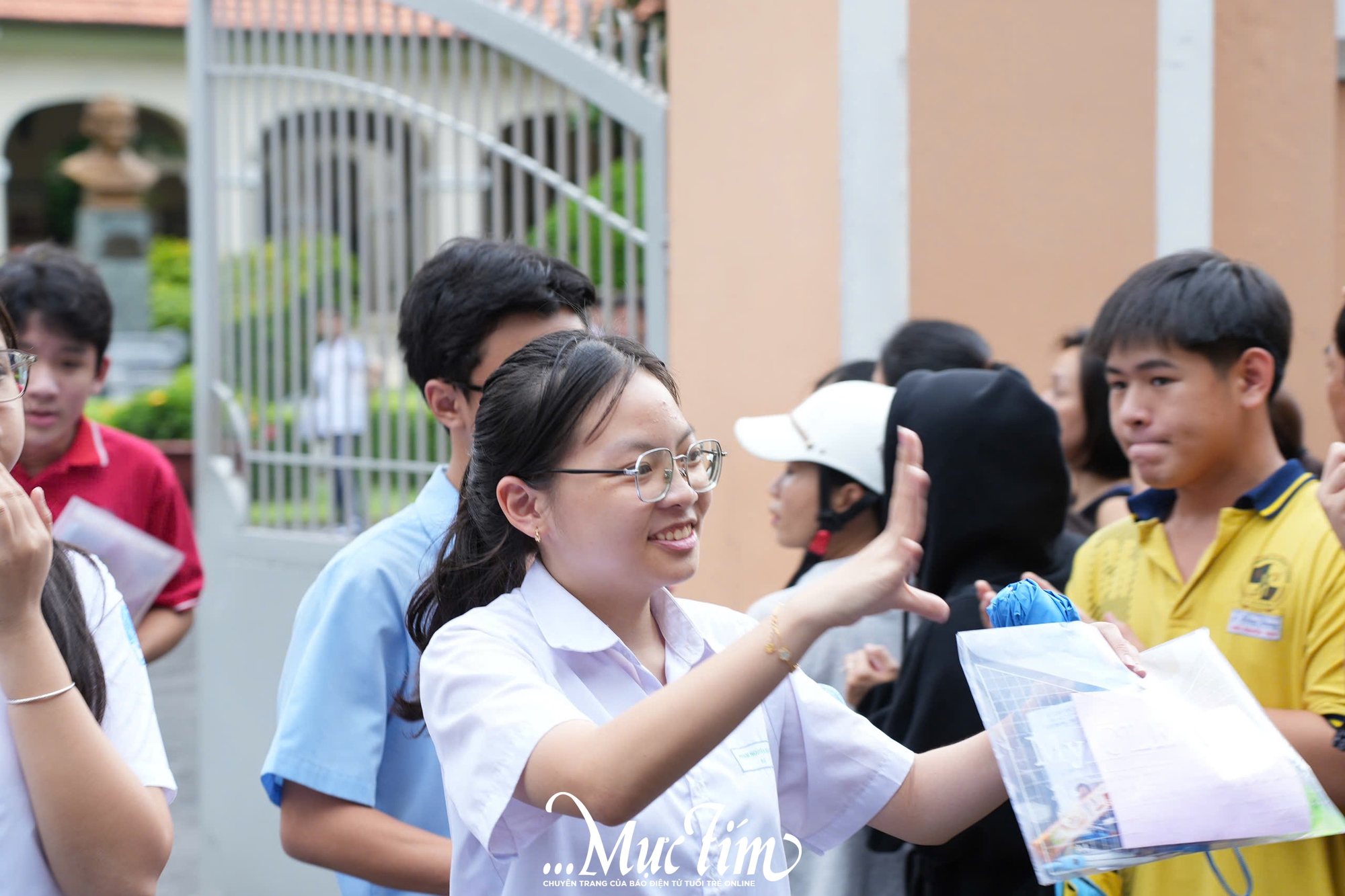 Thí sinh nói đề thi tuyển sinh lớp 10 TP.HCM môn tiếng Anh vừa sức - Ảnh 7.