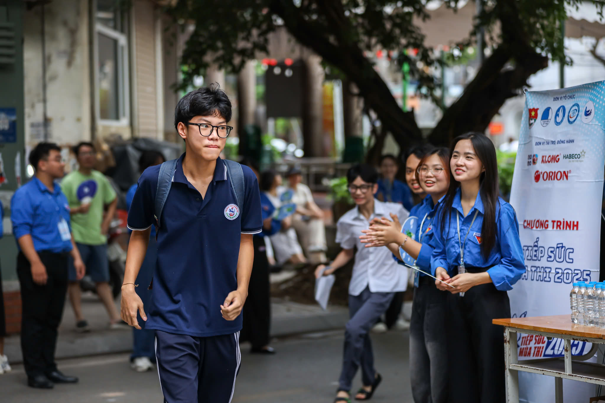 Trên 102.000 thí sinh Hà Nội bước vào kỳ thi tuyển sinh lớp 10 - Ảnh 5.