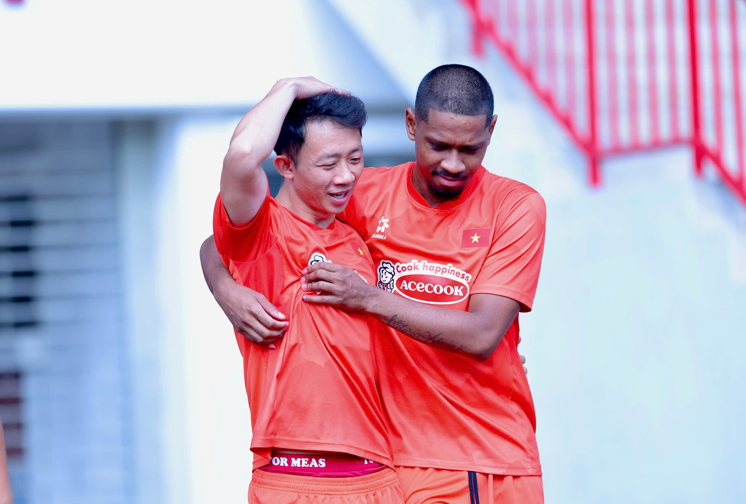 tuyển Việt Nam - Ảnh 2.