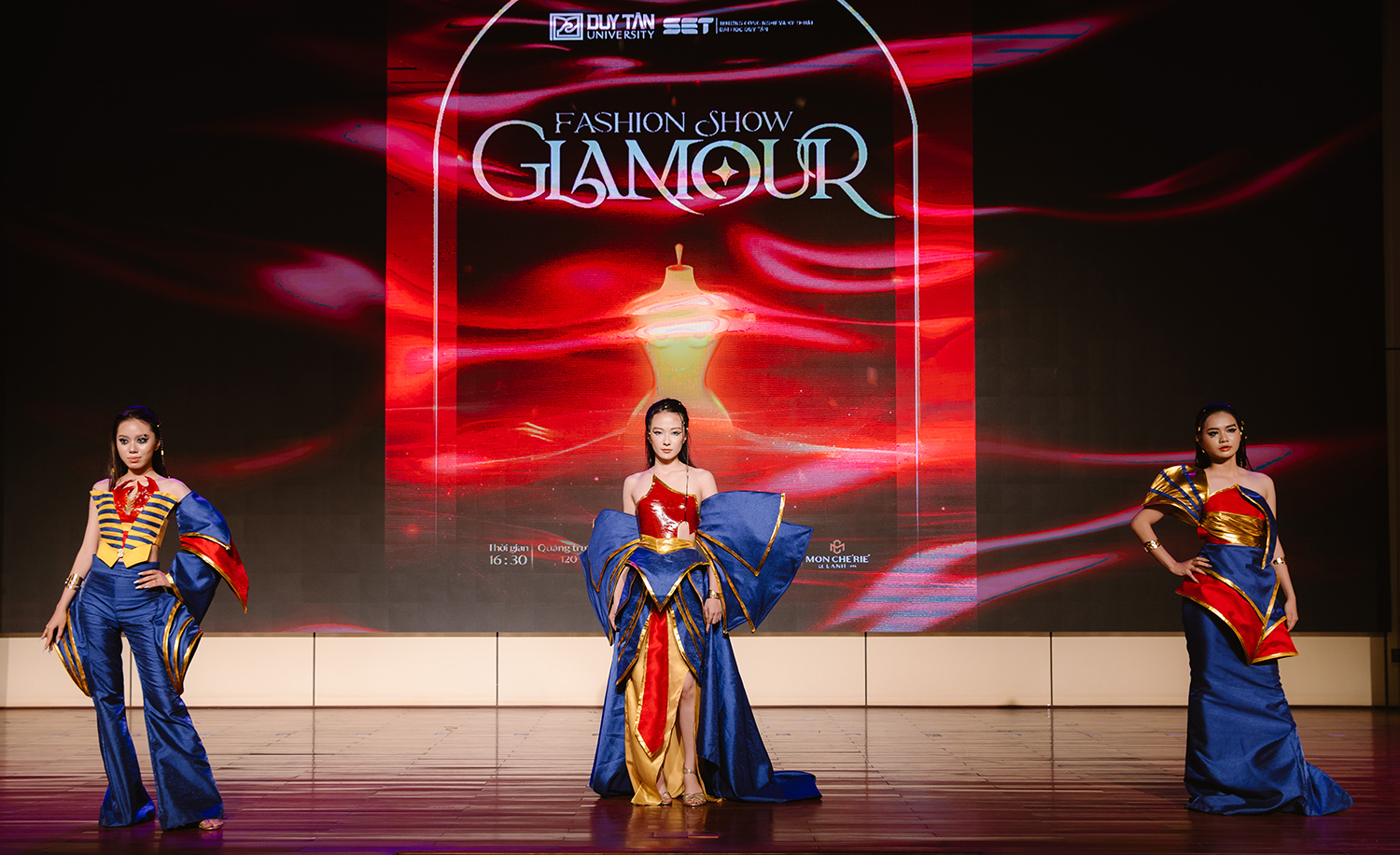 Show đồ án tốt nghiệp thời trang dạ hội đầy cảm hứng của sinh viên Đại học Duy Tân - Ảnh 7.