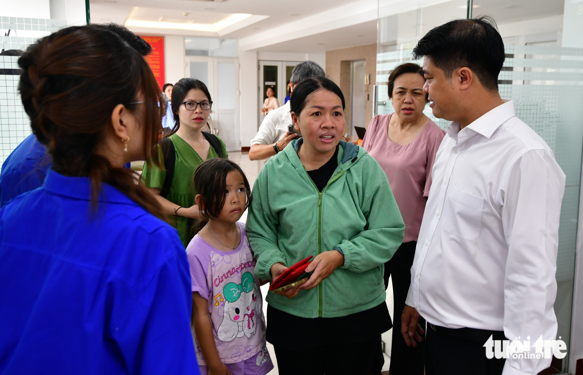 Góc xanh thủ tục hành chính phường Tân Mỹ: hỗ trợ tối đa cho người yếu thế - Ảnh 3.
