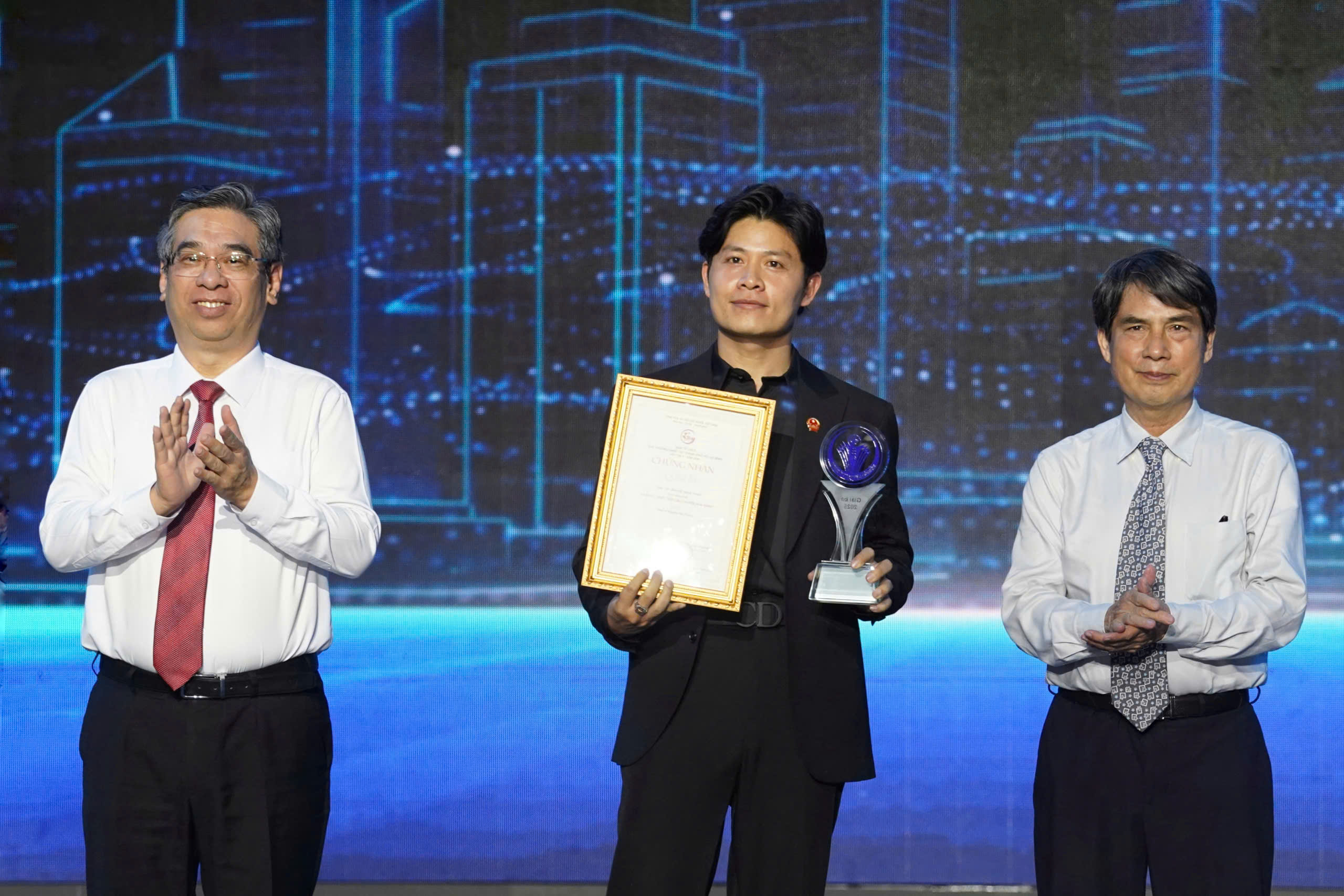 'Ngày của phở' giành Giải thưởng Sáng tạo TP.HCM 2025 - Ảnh 3.