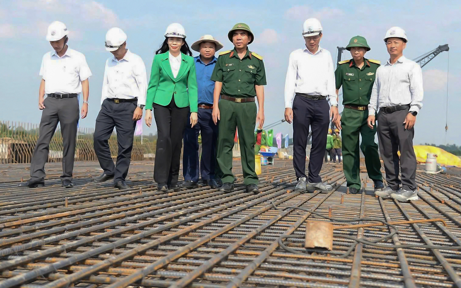 Phát động thi đua đẩy nhanh tiến độ cao tốc Cao Lãnh - An Hữu - Ảnh 1. cao tốc Cao Lãnh - An Hữu - Ảnh 1.