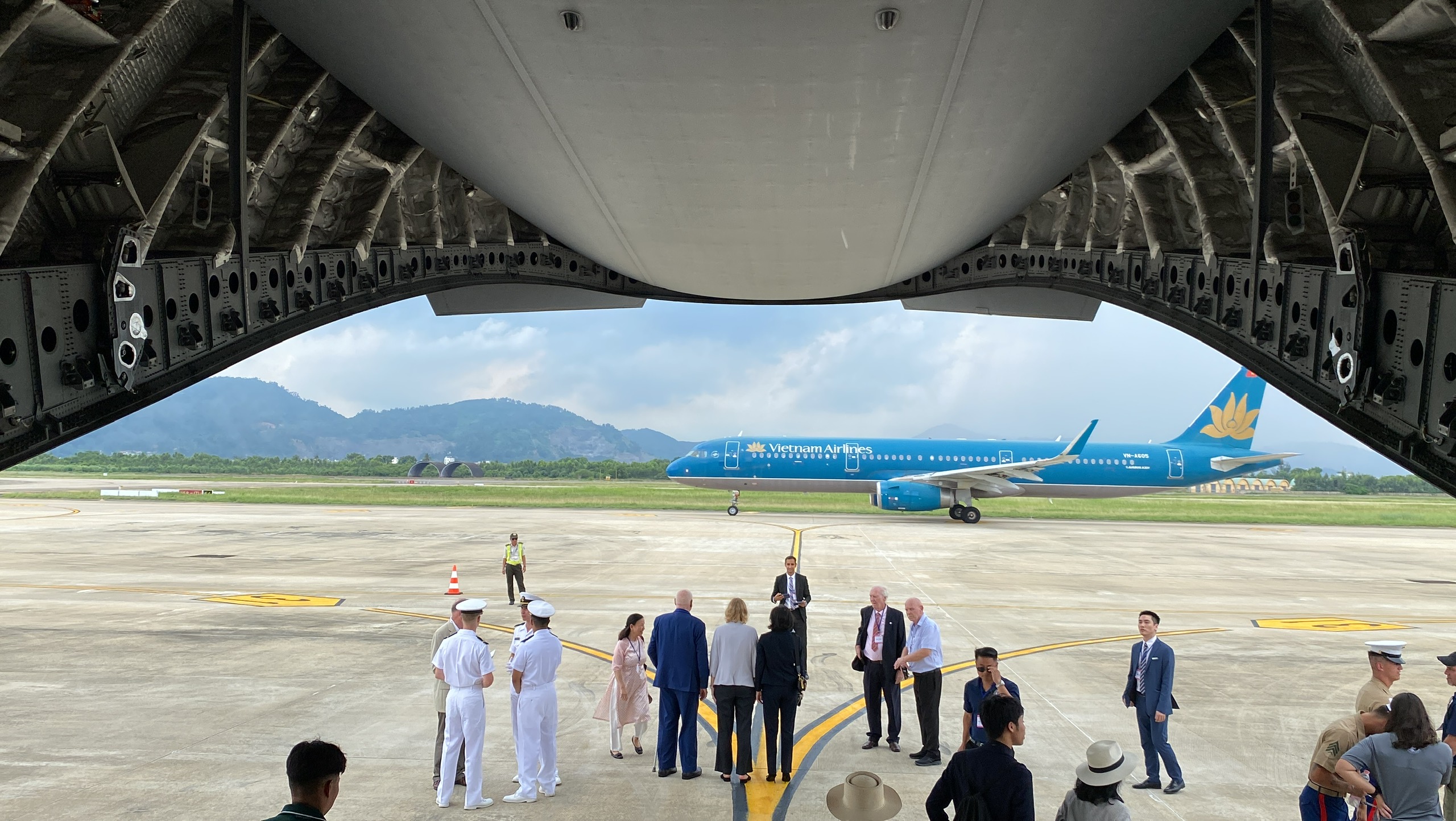Nghiên cứu phương án giao thông kết nối hai sân bay của Đà Nẵng - Ảnh 1.