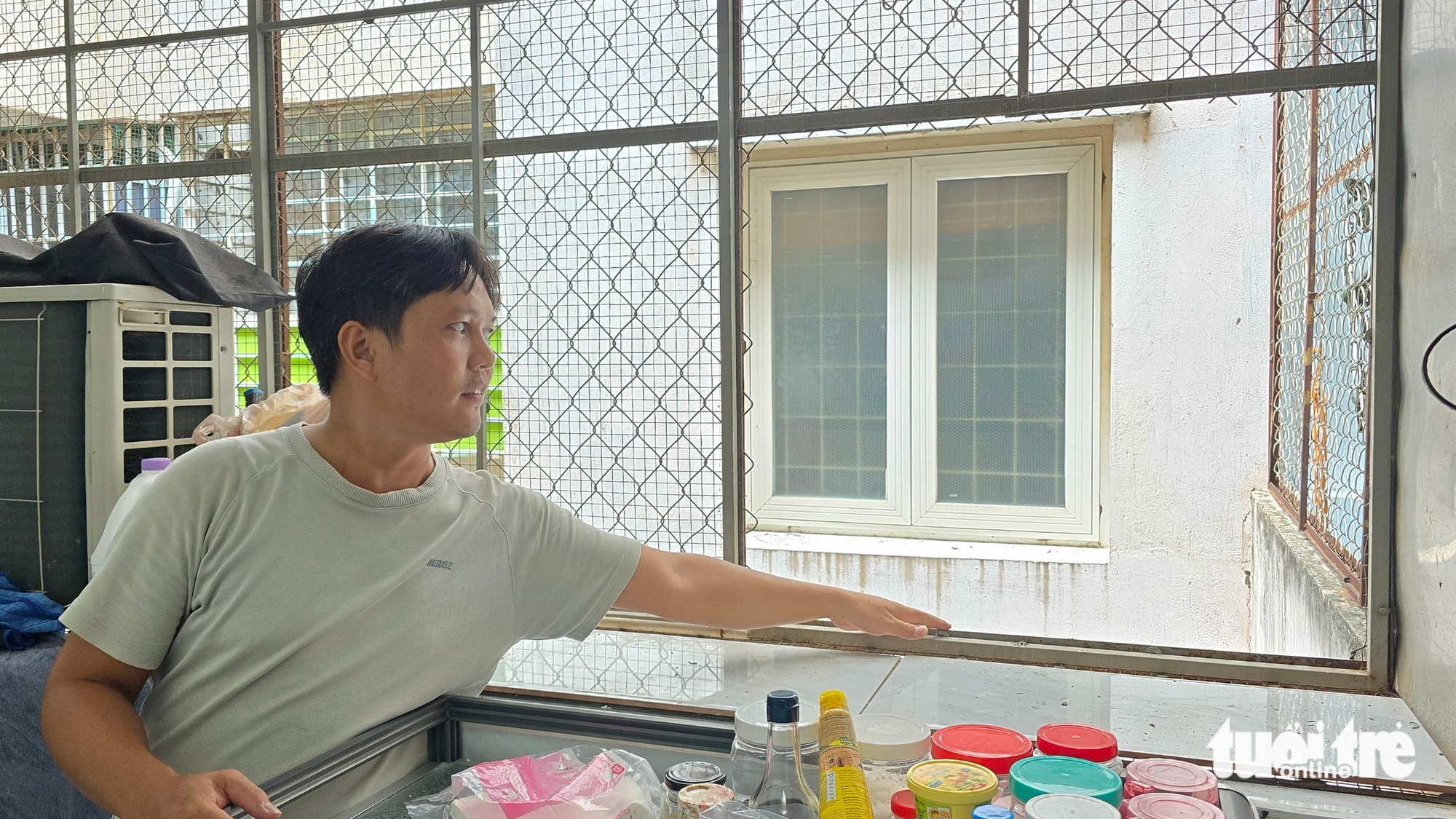 Phá 'chuồng cọp' ở TP.HCM: Dân nghe giải thích mới hết hồn, cho dỡ bỏ ngay hết mình - Ảnh 5.