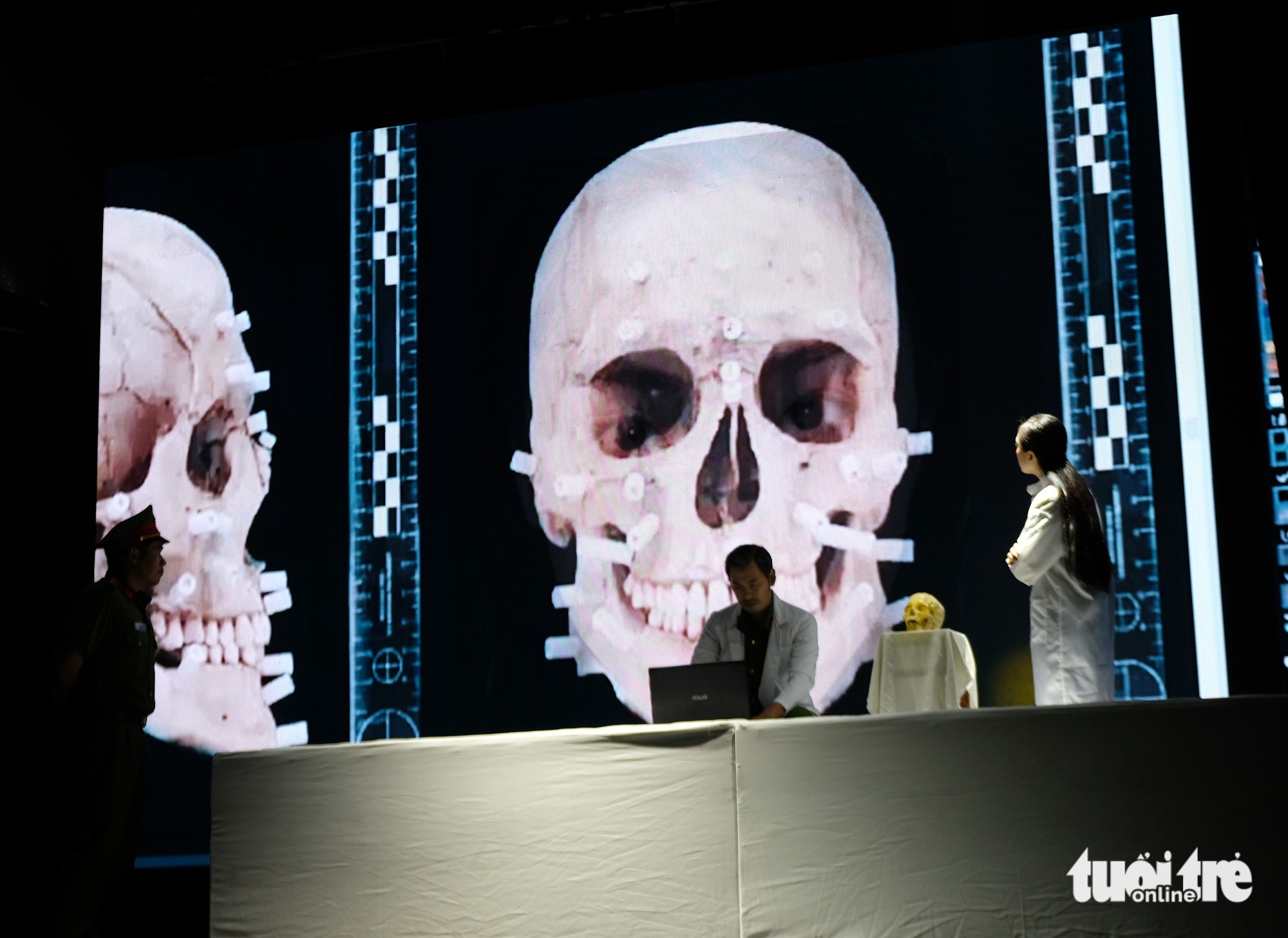 Hong Van Theater brings organ trafficking to the stage - Photo 5. Hồng Vân - Ảnh 3.