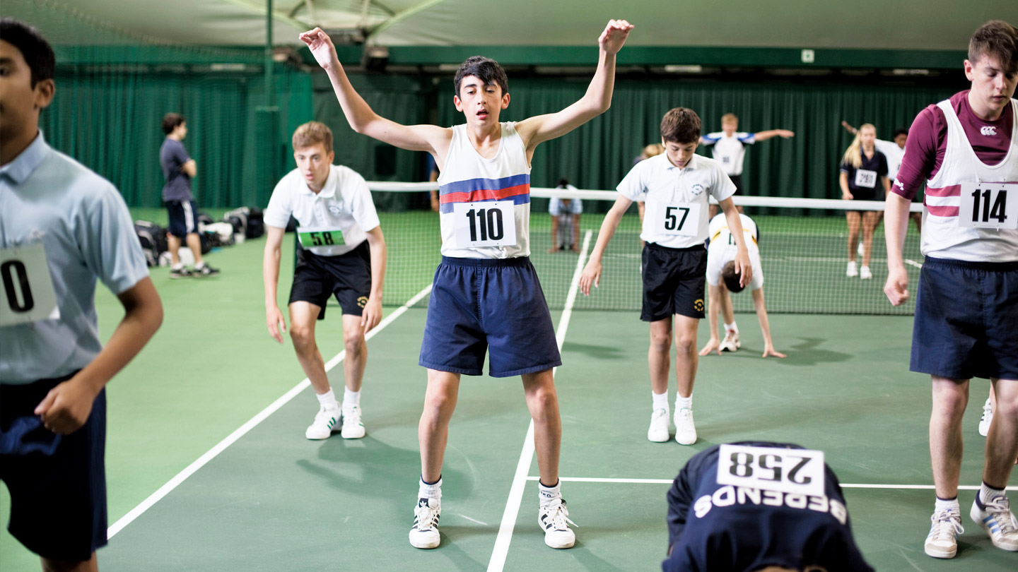 nhặt bóng - Ảnh 3.