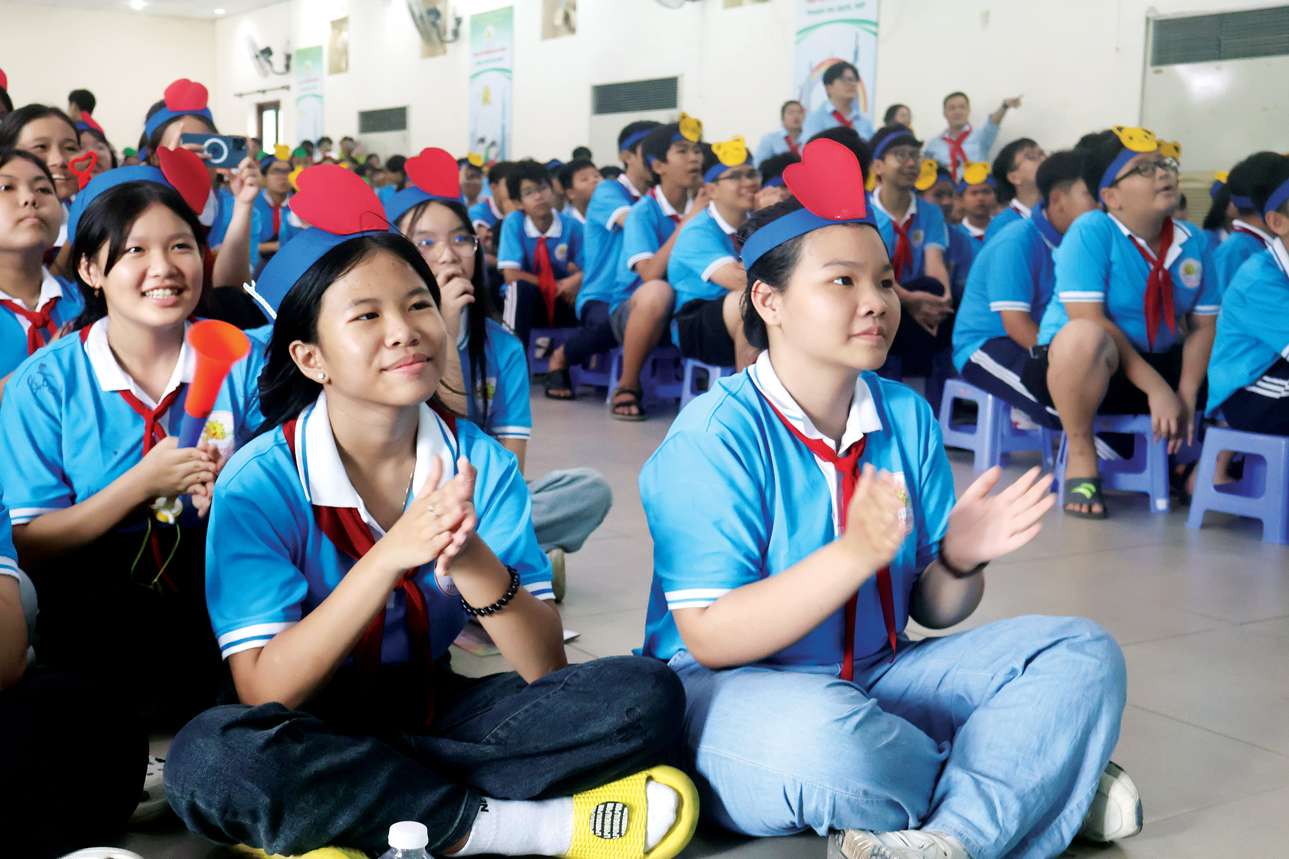 Lưu ngay tips giữ sức khỏe khi đi trại hè - Ảnh 3.