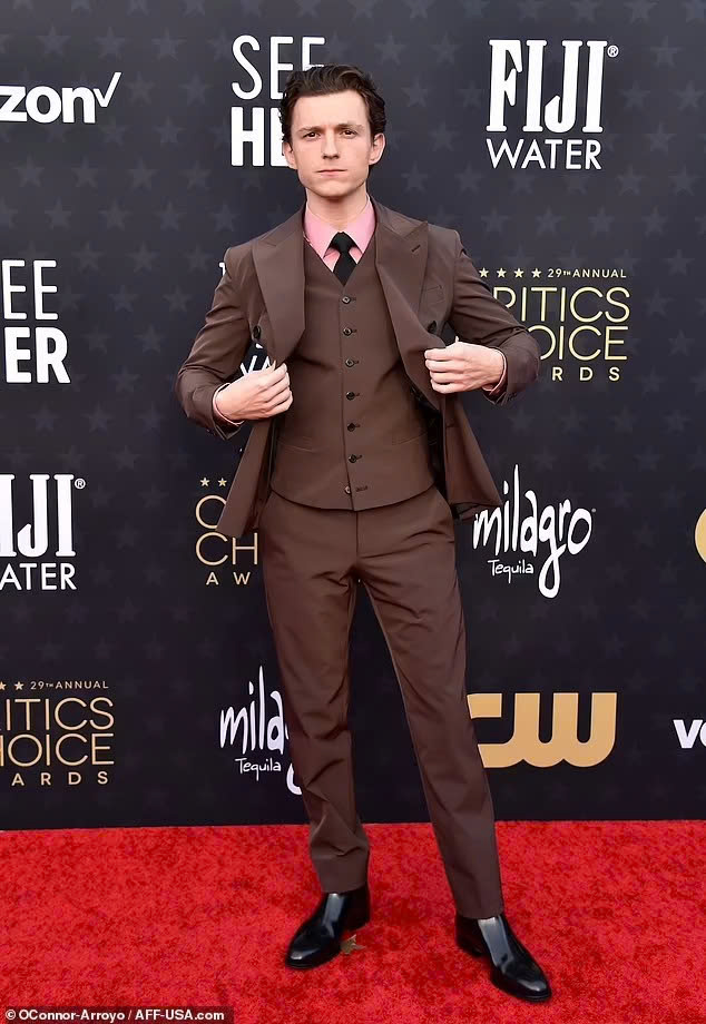 'Người nhện' Tom Holland và Zendaya: Đôi tình nhân dẫn đầu xu hướng thời trang thảm đỏ - Ảnh 5. Tom Holland - Ảnh 4.