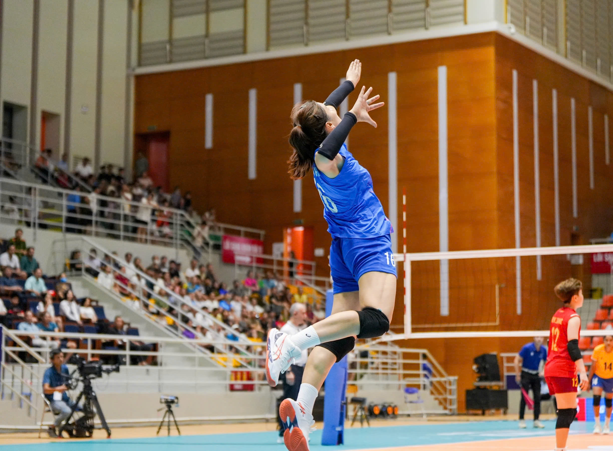 Vi Thị Như Quỳnh - Ảnh 2.