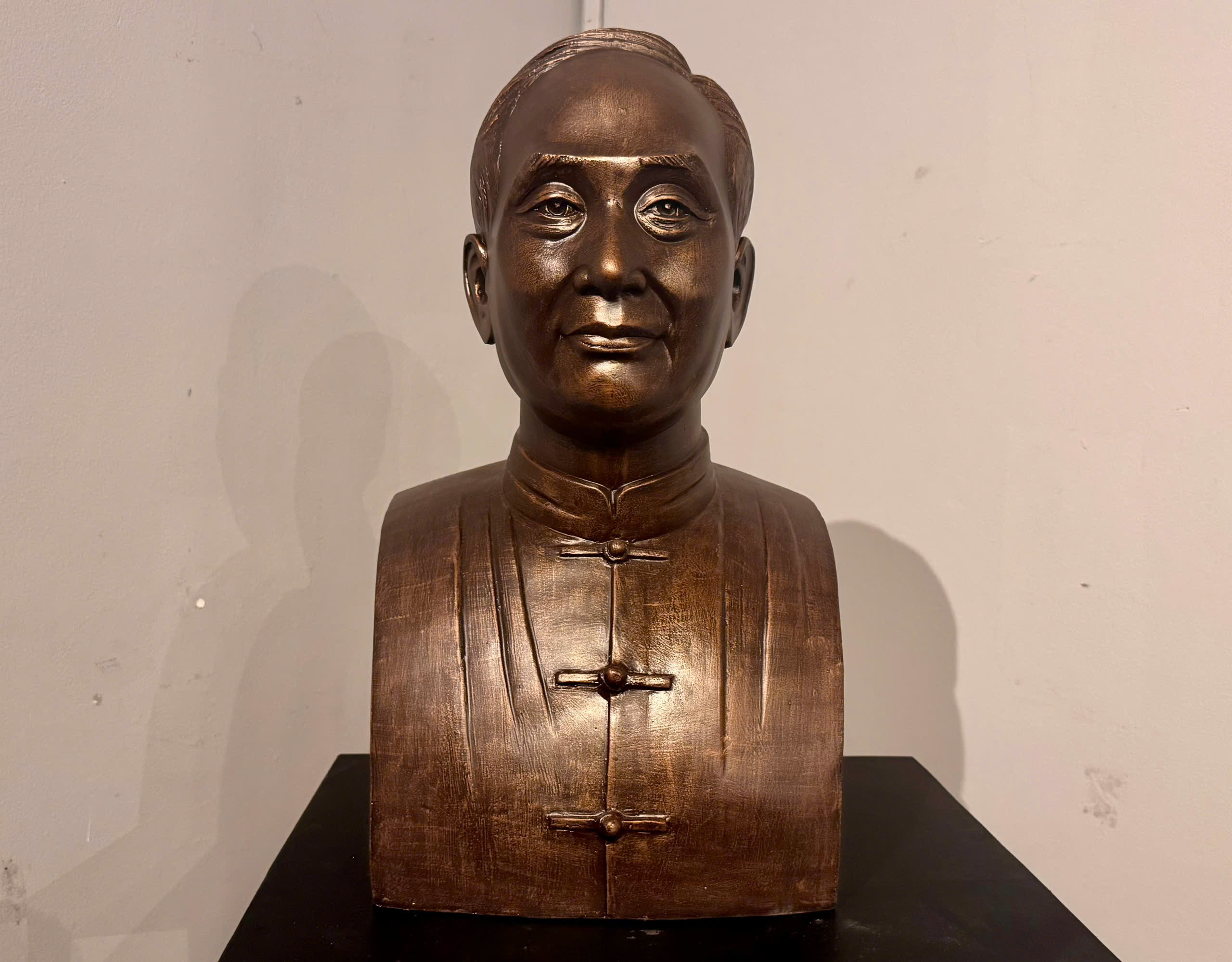 Ngắm chân dung Nguyễn Gia Trí, Trương Hán Minh... tại Bảo tàng Mỹ thuật TP.HCM - Ảnh 3.