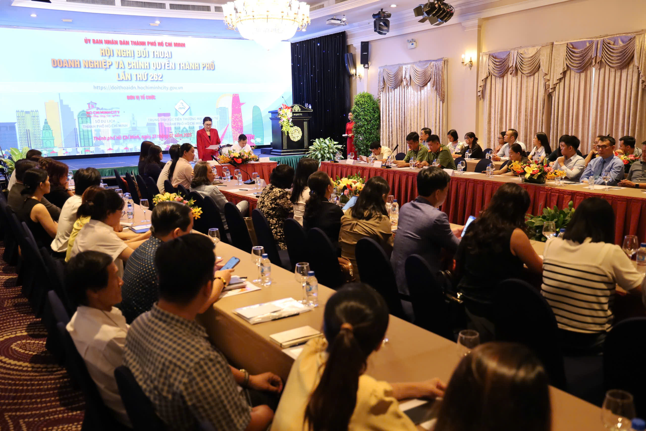 du lịch - Ảnh 2.