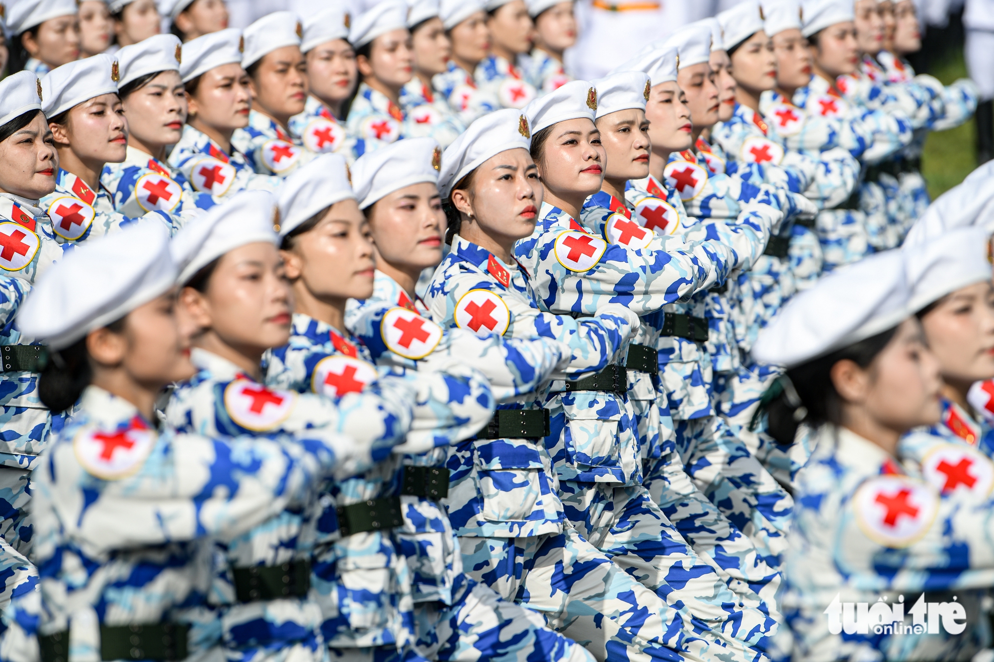 Vietnam begins large-scale rehearsal with 15,600 personnel for 80th National Day parade - Ảnh 12.