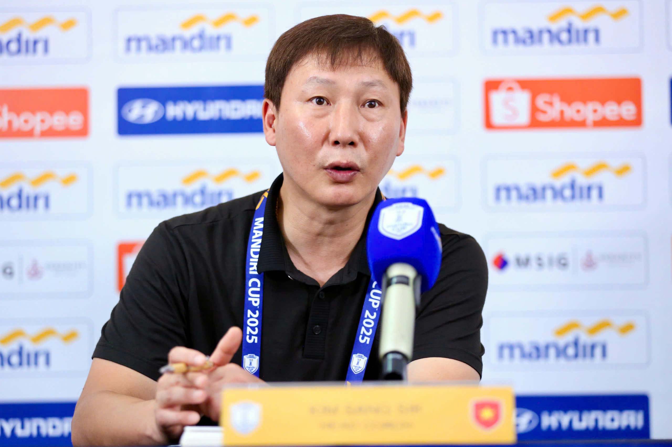 Kim Sang Sik - Ảnh 1.