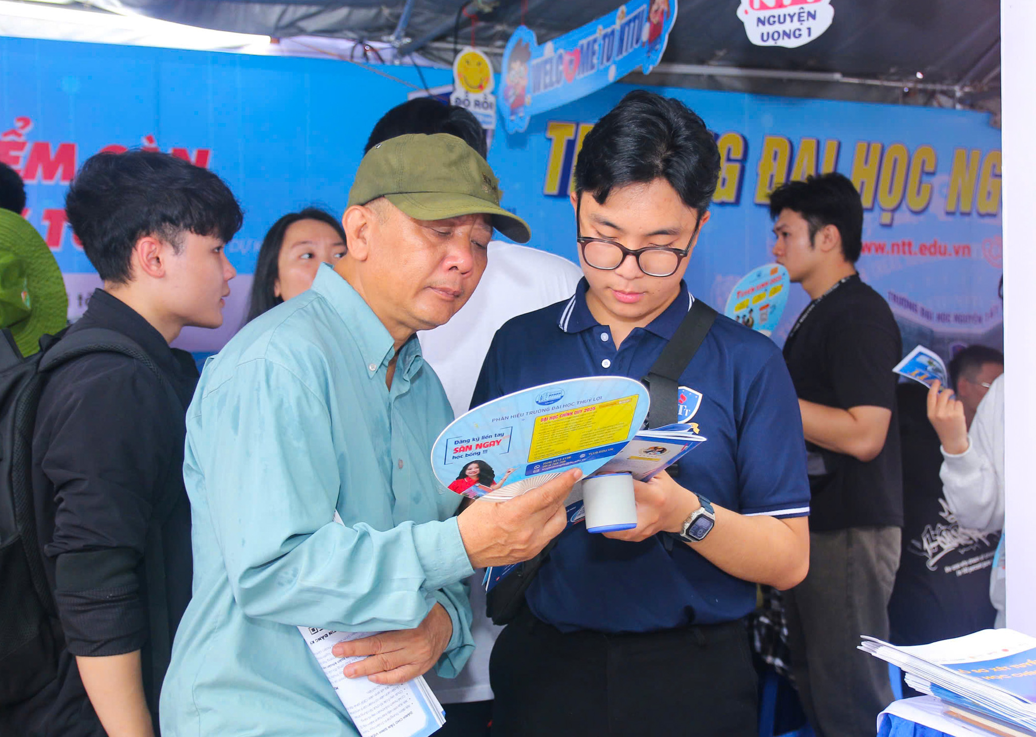Ngày hội lựa chọn nguyện vọng xét tuyển dưới góc nhìn sinh viên truyền thông sáng tạo - Ảnh 6. nguyện vọng xét tuyển - Ảnh 6.