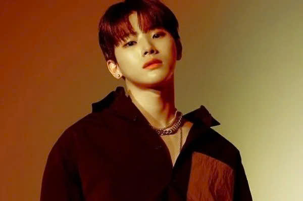 Penyanyi Shim Jae Hyun meninggal dunia pada usia 23 tahun akibat leukemia - Foto 2. Shim Jae Hyun - Ảnh 2.