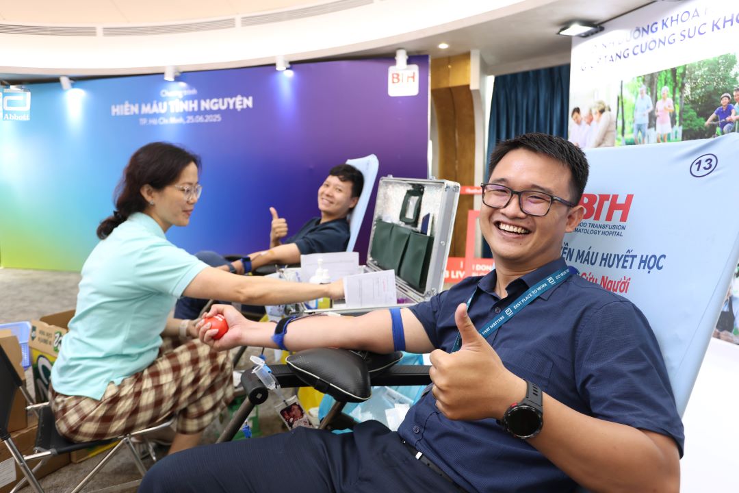 Công nghệ thực tế ảo giúp giới trẻ tự tin hơn khi hiến máu - Ảnh 4.