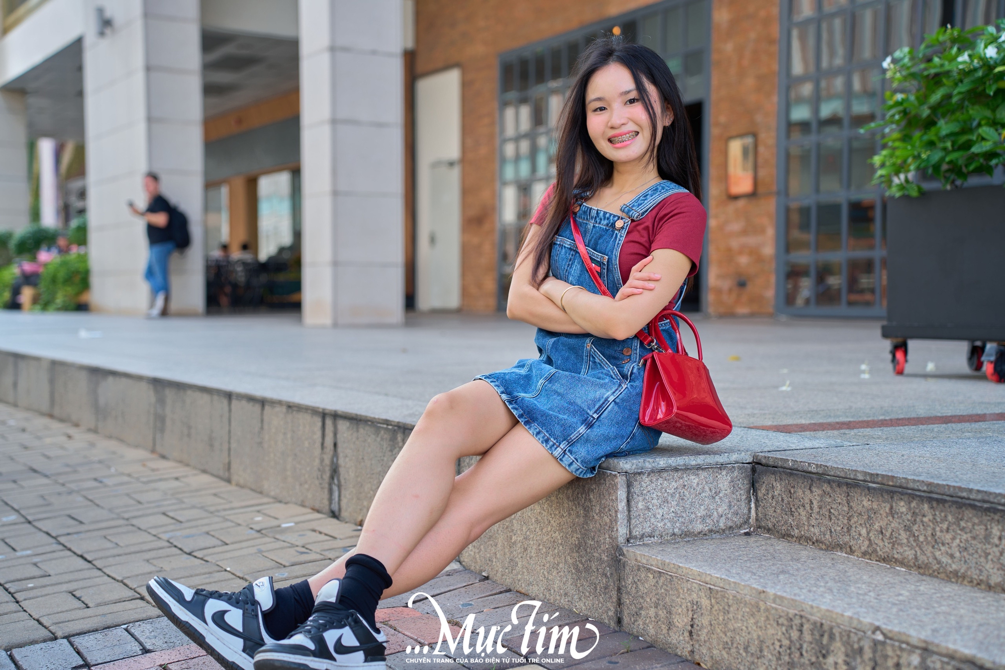 Vui chơi hè chưa biết mặc gì, thử ngay 7 outfit vừa lạ vừa quen này - Ảnh 1.