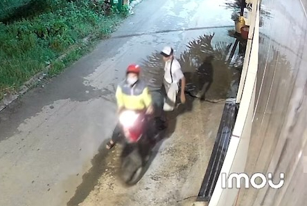 Công an TP.HCM bắt nam thanh niên giật hơn 100 tờ vé số của người khuyết tật- Ảnh 1.