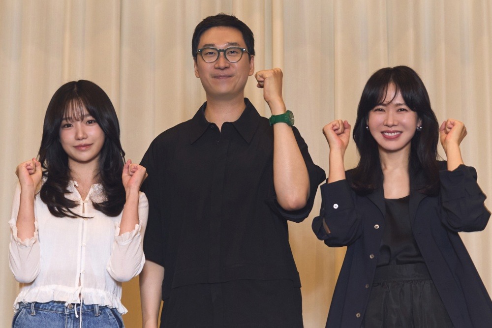 Son Ye Jin đóng phim về bê bối kiện tụng chấn động K-pop? - Ảnh 1. Son Ye Jin - Ảnh 1.