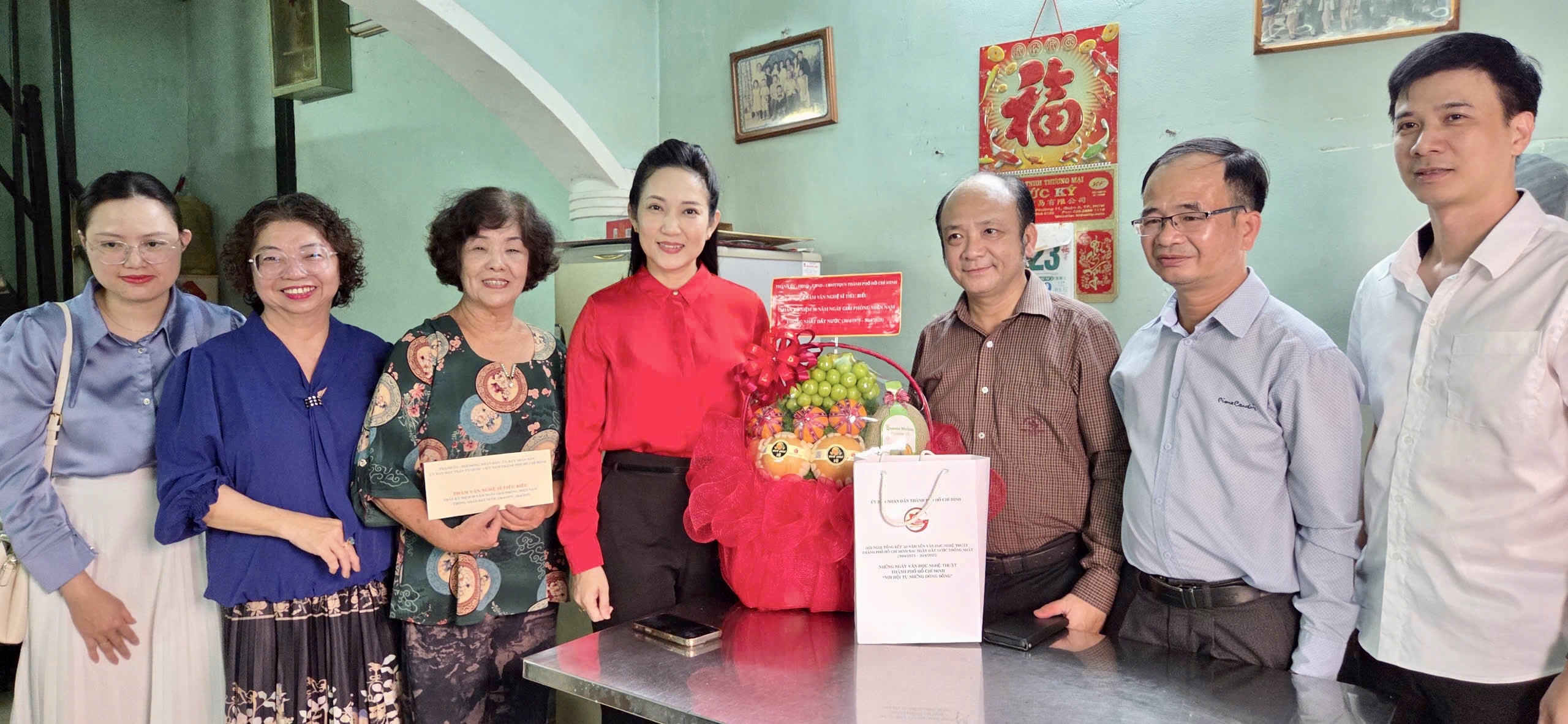 - Ảnh 1. nghệ sĩ - Ảnh 1.
