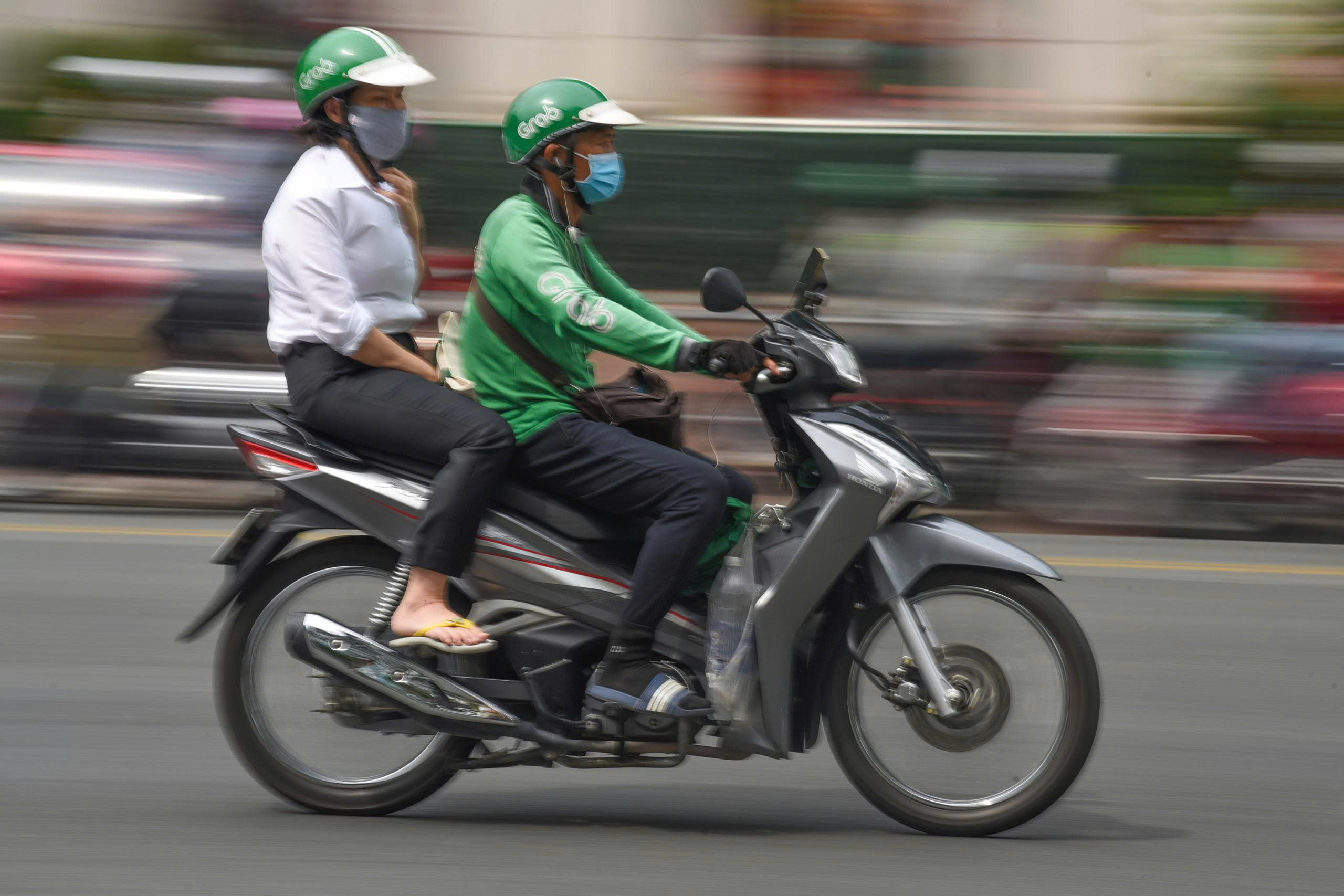 Mong chính sách phù hợp để tài xế mạnh dạn chuyển đổi - Ảnh 1.