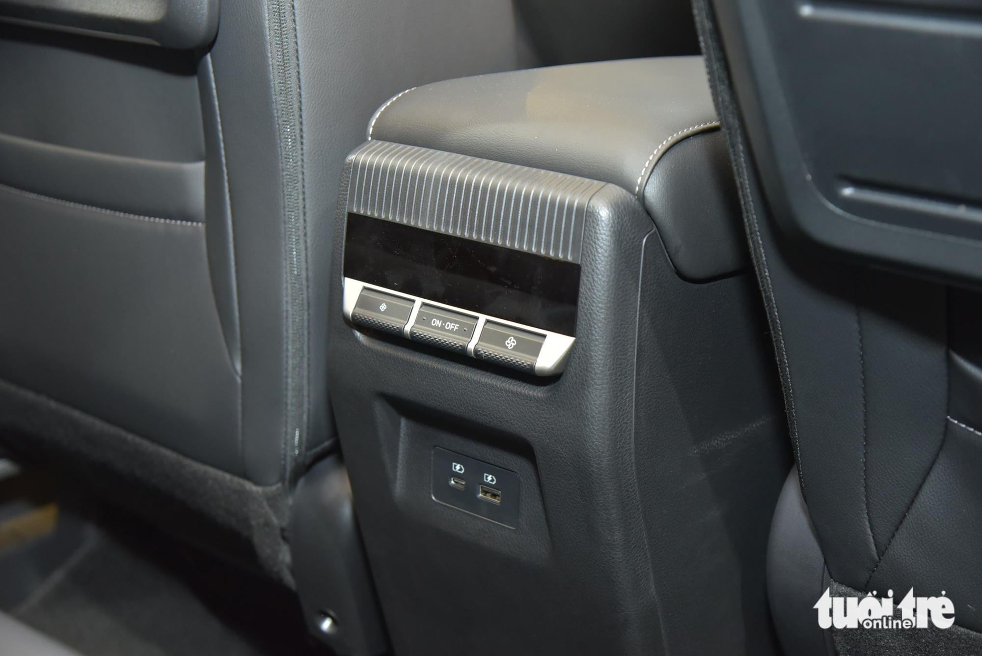 Mitsubishi Destinator - Ảnh 17.