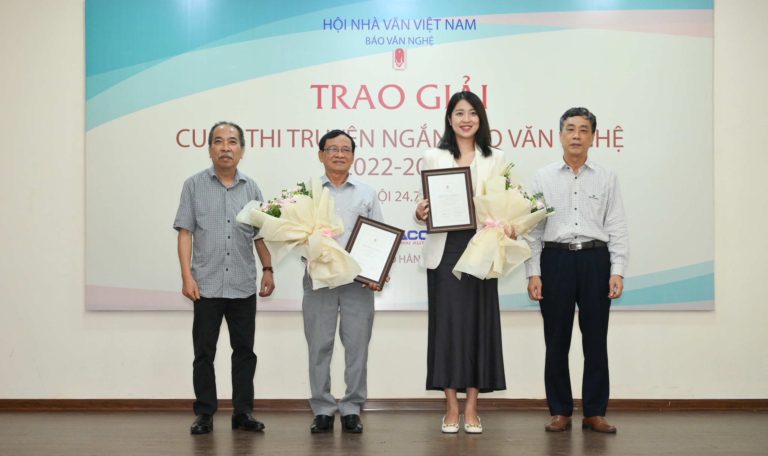 Giải thưởng truyện ngắn báo Văn Nghệ bị chê, ban tổ chức nói gì? - Ảnh 1.