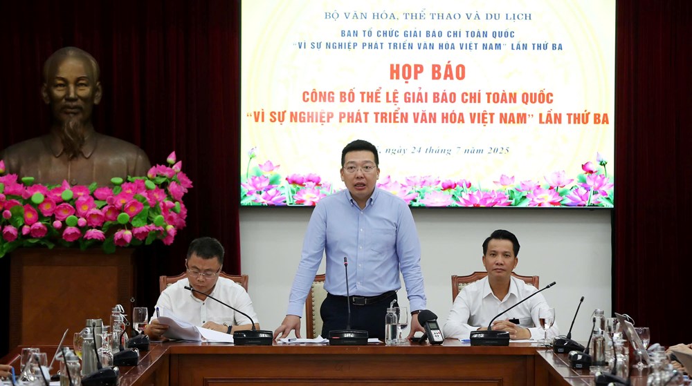 Giải báo chí ‘Vì sự nghiệp phát triển văn hóa Việt Nam’ chào đón cả tác giả ngoại - Ảnh 1.