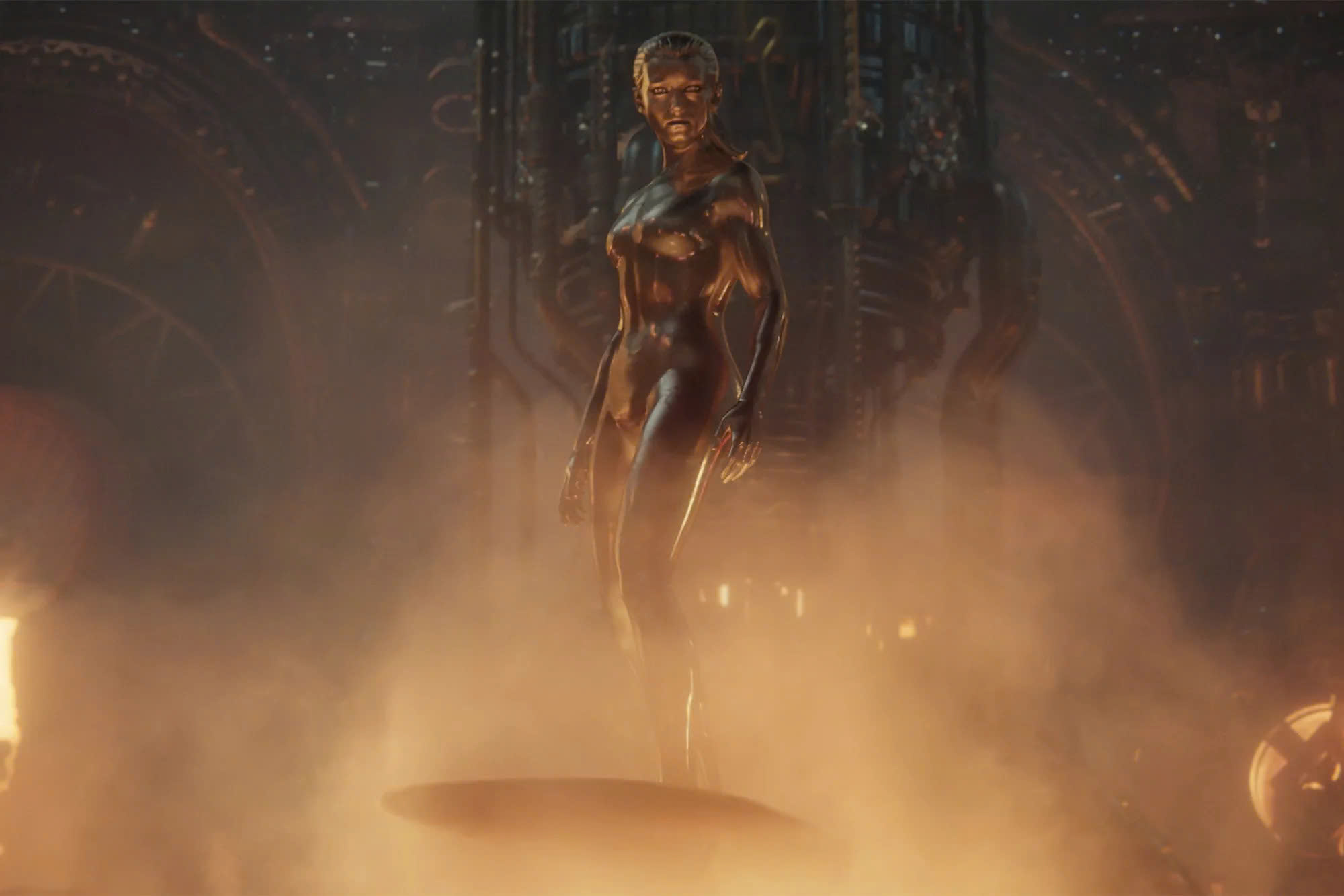 จูเลีย การ์เนอร์ ผู้ร้ายจาก Fantastic Four หลงใหลในแฟชั่นวินเทจ - ภาพที่ 2 Julia Garner - Ảnh 2.