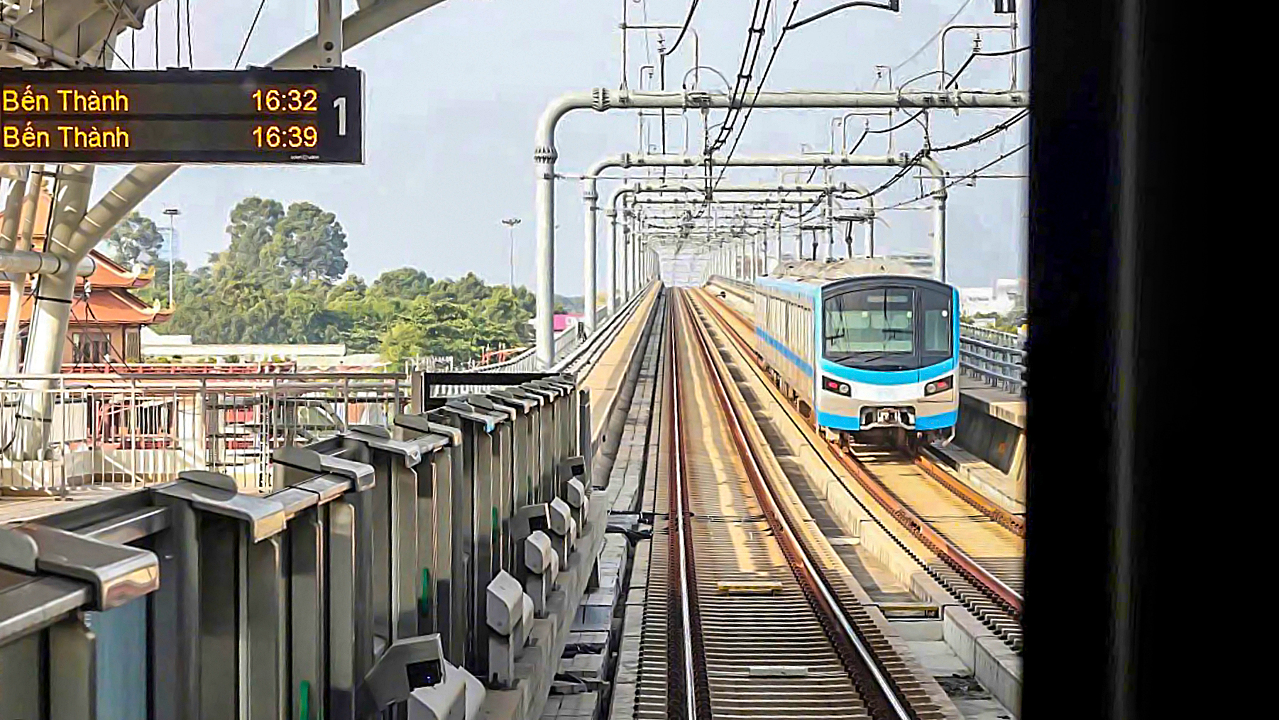 Cán bộ, nhân viên truyền thông Agribank trải nghiệm chụp ảnh trên tàu metro số 1 - Ảnh 11. Những hình ảnh ấn tượng của khóa tập huấn cán bộ truyền thông Agribank tại báo Tuổi Trẻ - Ảnh 19.