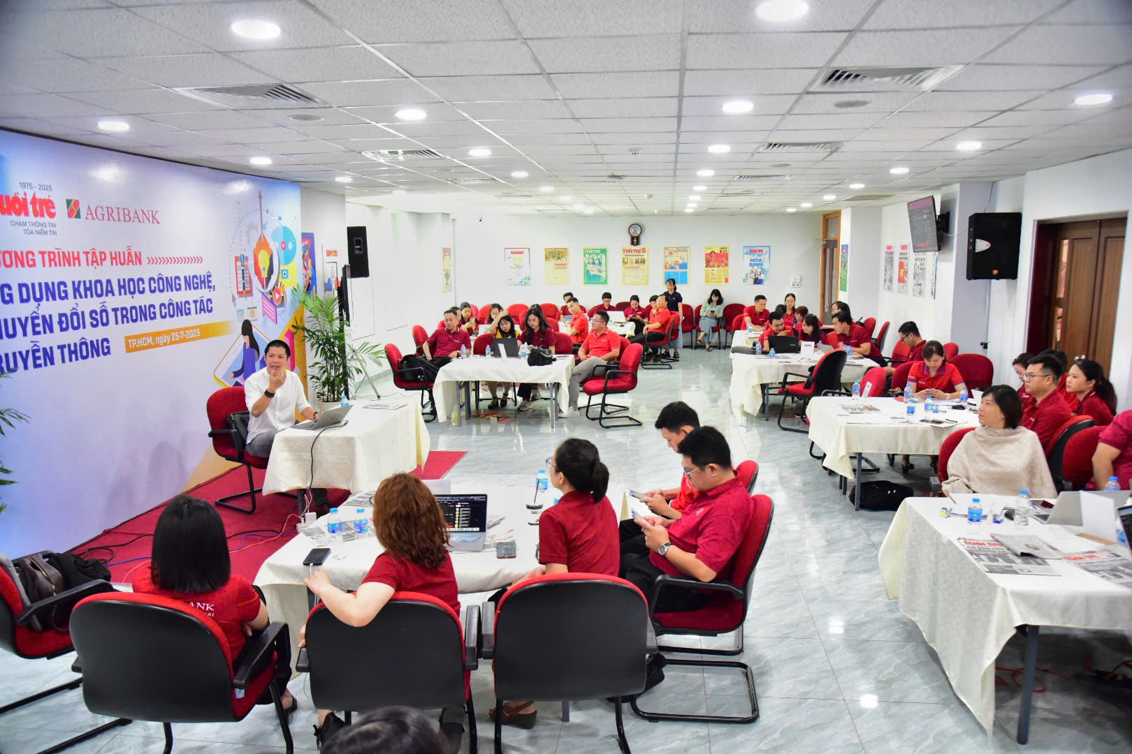 Báo Tuổi Trẻ tập huấn truyền thông cho cán bộ Agribank - Ảnh 3.