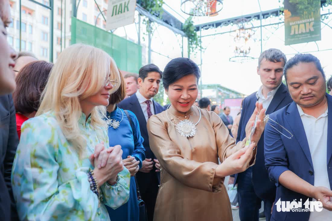 Vietnam culture festival opens for 1st time at Moscow’s iconic Red Square  - Ảnh 14.