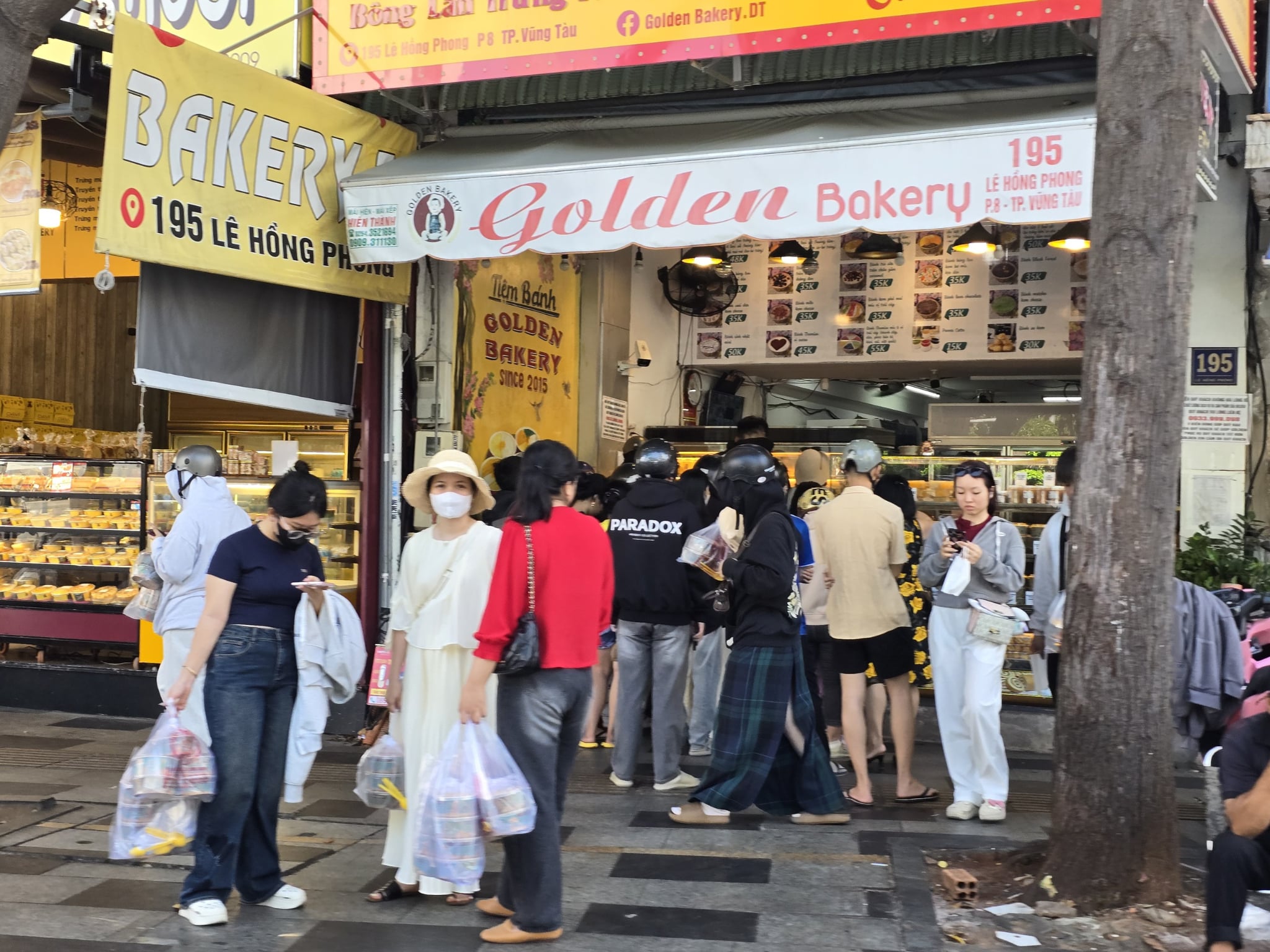 What makes Vung Tau’s salted egg sponge cake so popular?- Ảnh 5. What makes Vung Tau’s salted egg sponge cake so popular?- Ảnh 5.