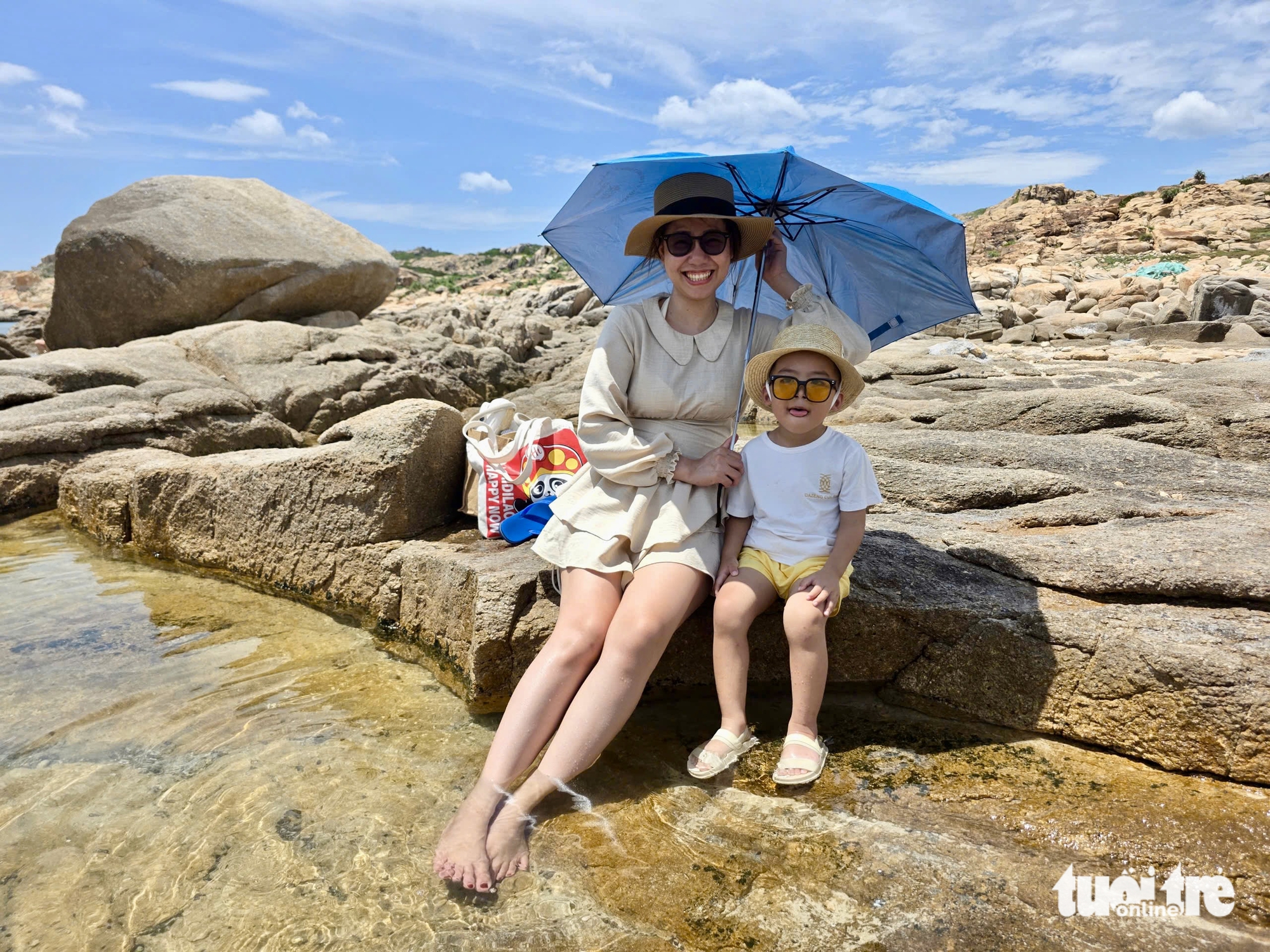 Đắm mình trong 'hồ bơi vô cực' ở biển Đắk Lắk - Ảnh 5.